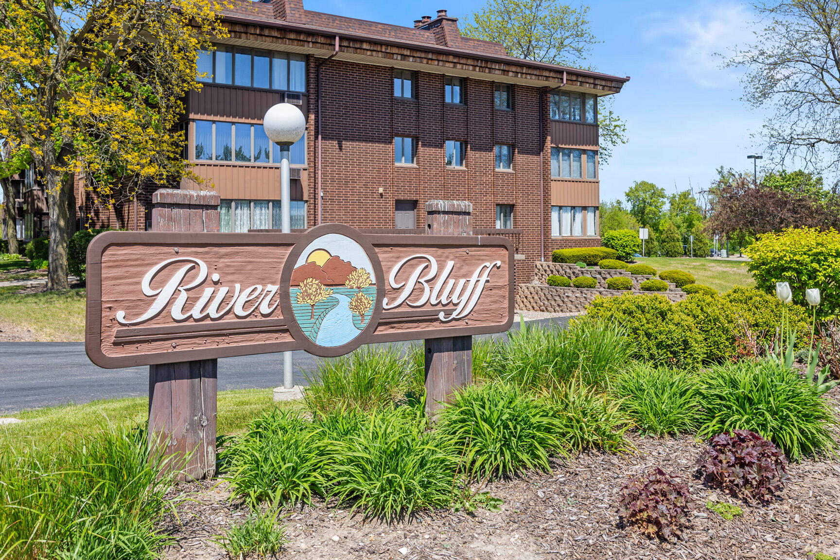 N84W15750 Ridge Rd, 105, Menomonee Falls, WI 53051