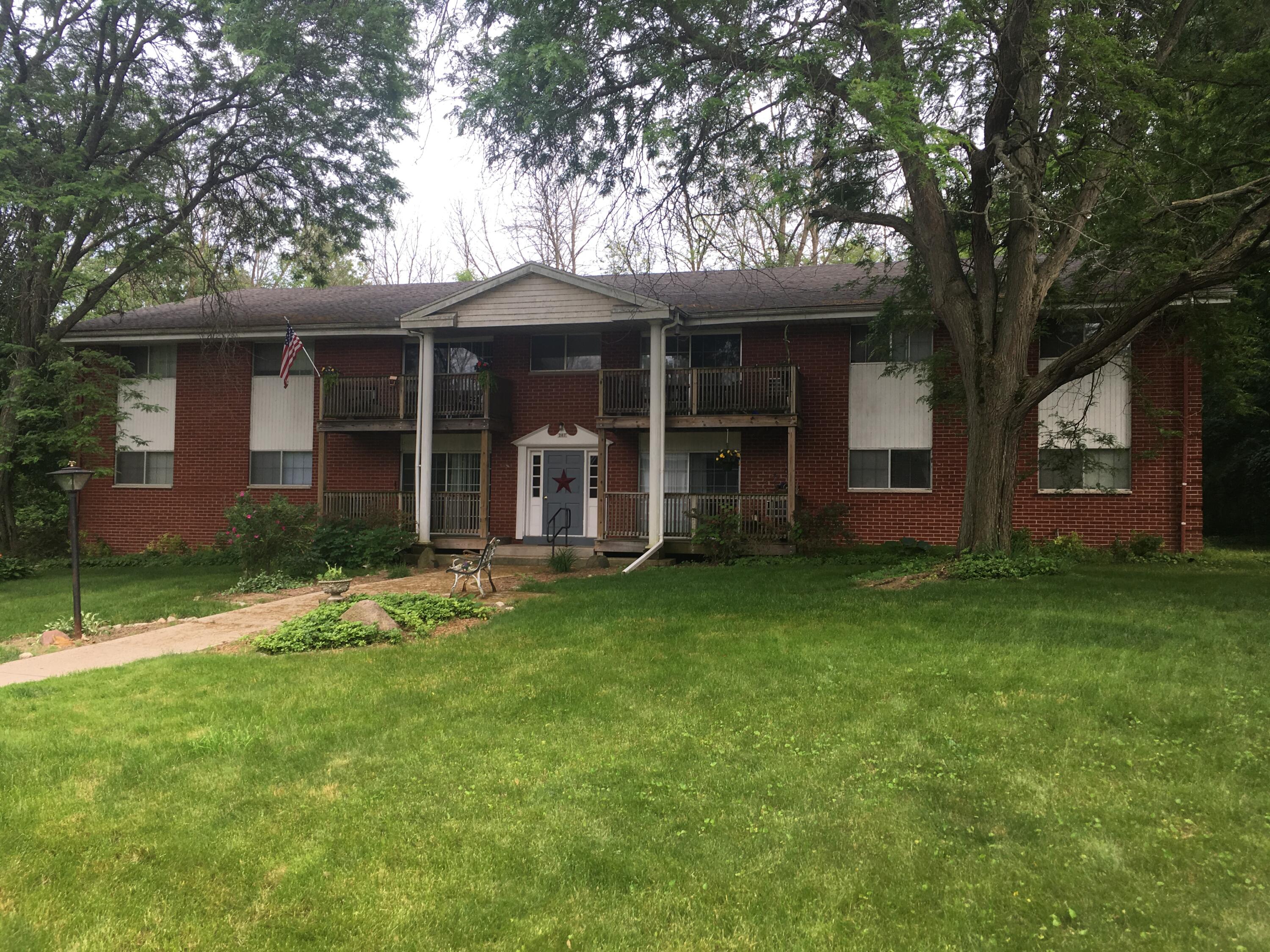 207 Williamsburg Dr — photo
