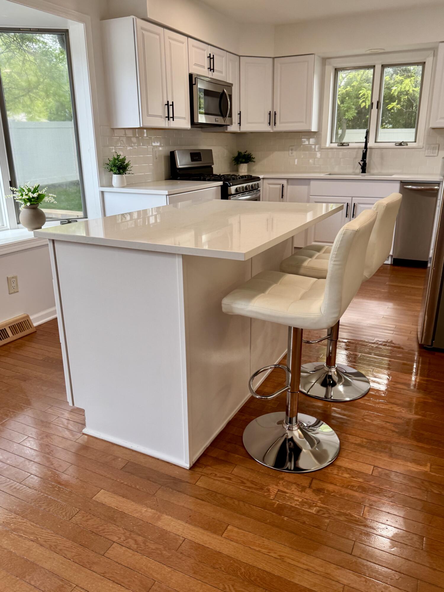 7944 Cooper Rd, Pleasant Prairie, WI 53142 — photo 2