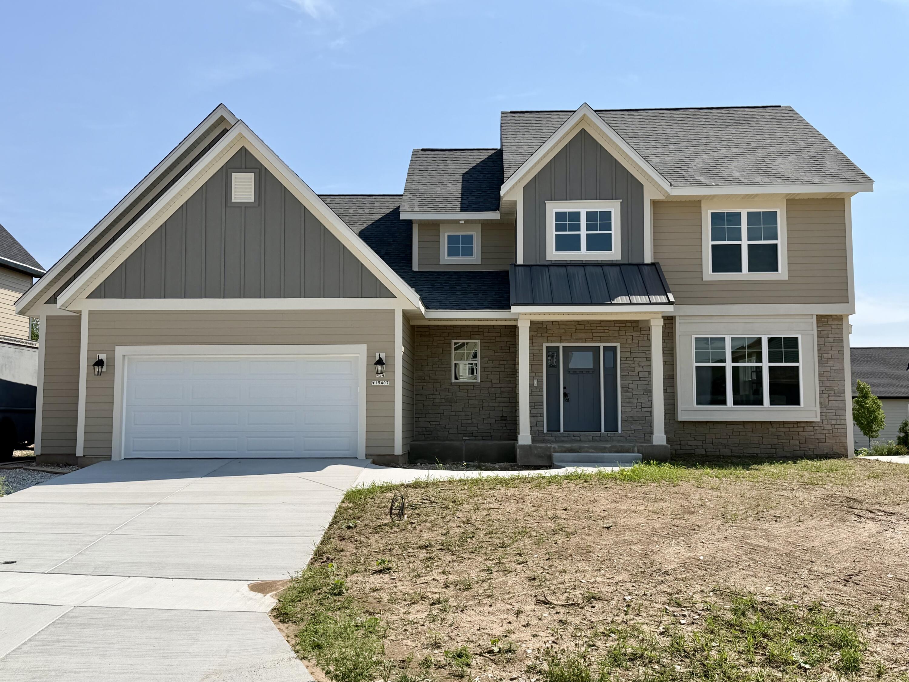 N54W19407 Kearney Ln — photo