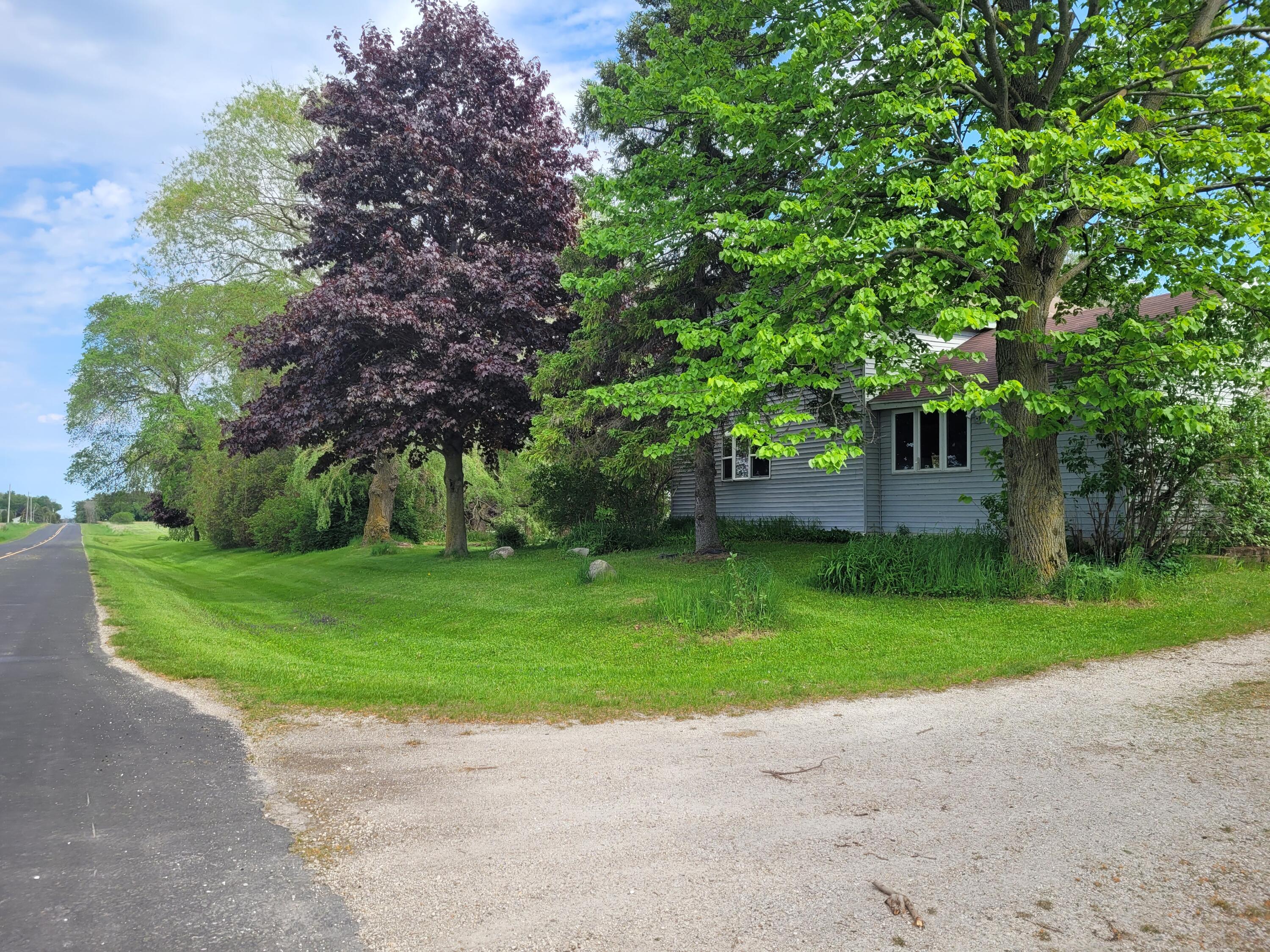 8201 Scheffler Rd — photo