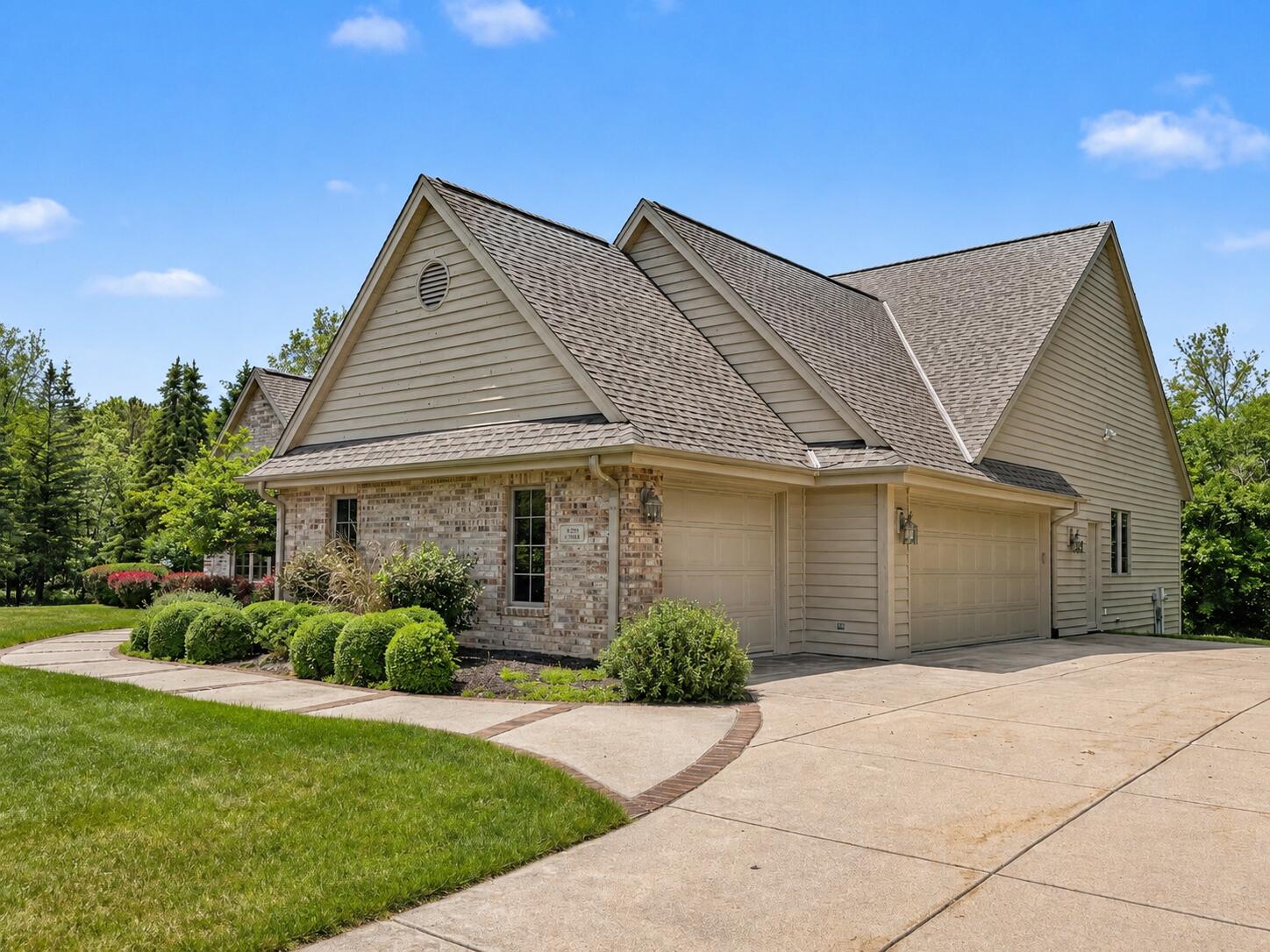 W291S5245 Ridgefield Rd, Genesee, WI 53189 — photo 3