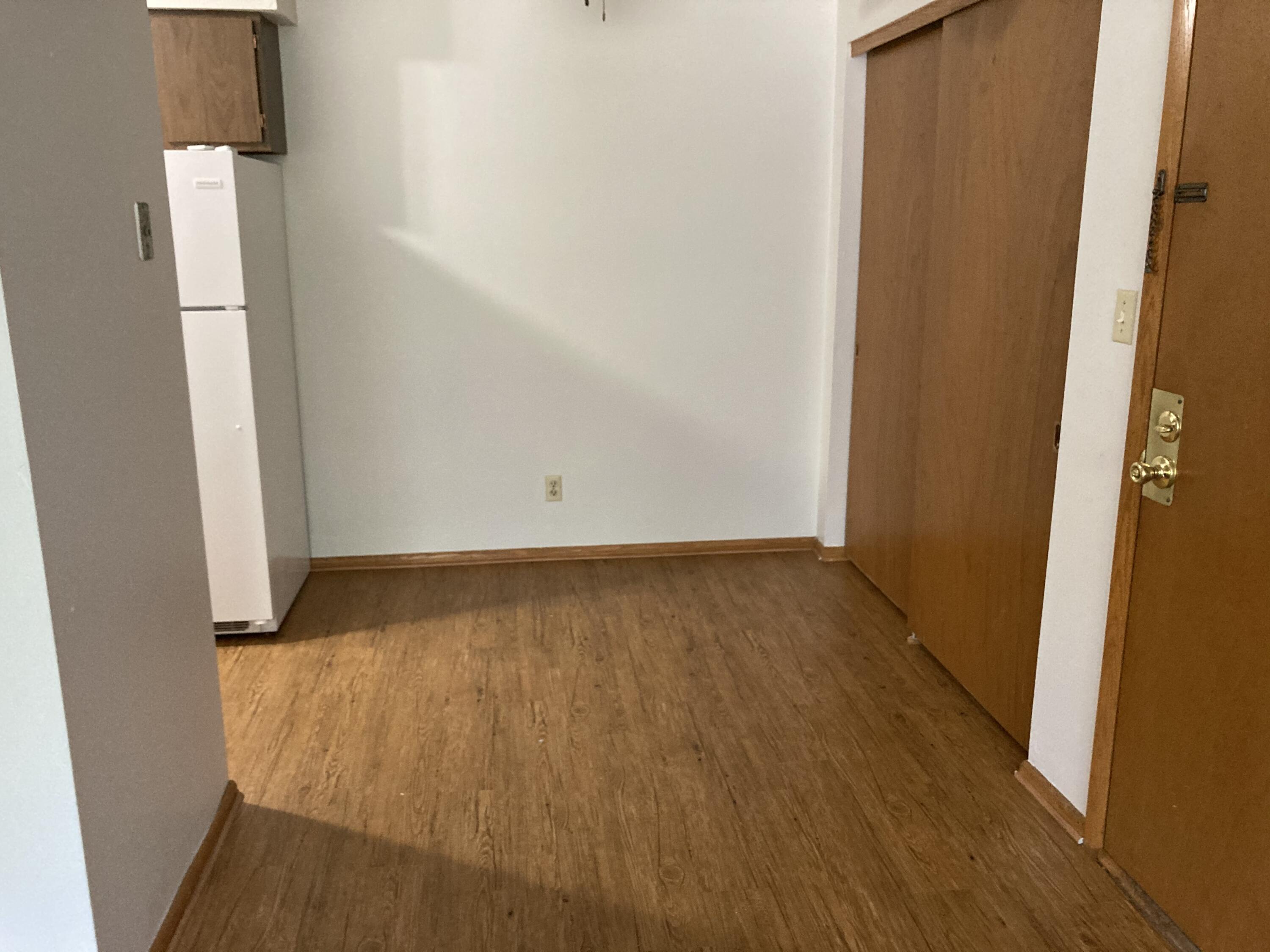 5000 W Cold Spring Rd, Greenfield, WI 53220 — photo 3