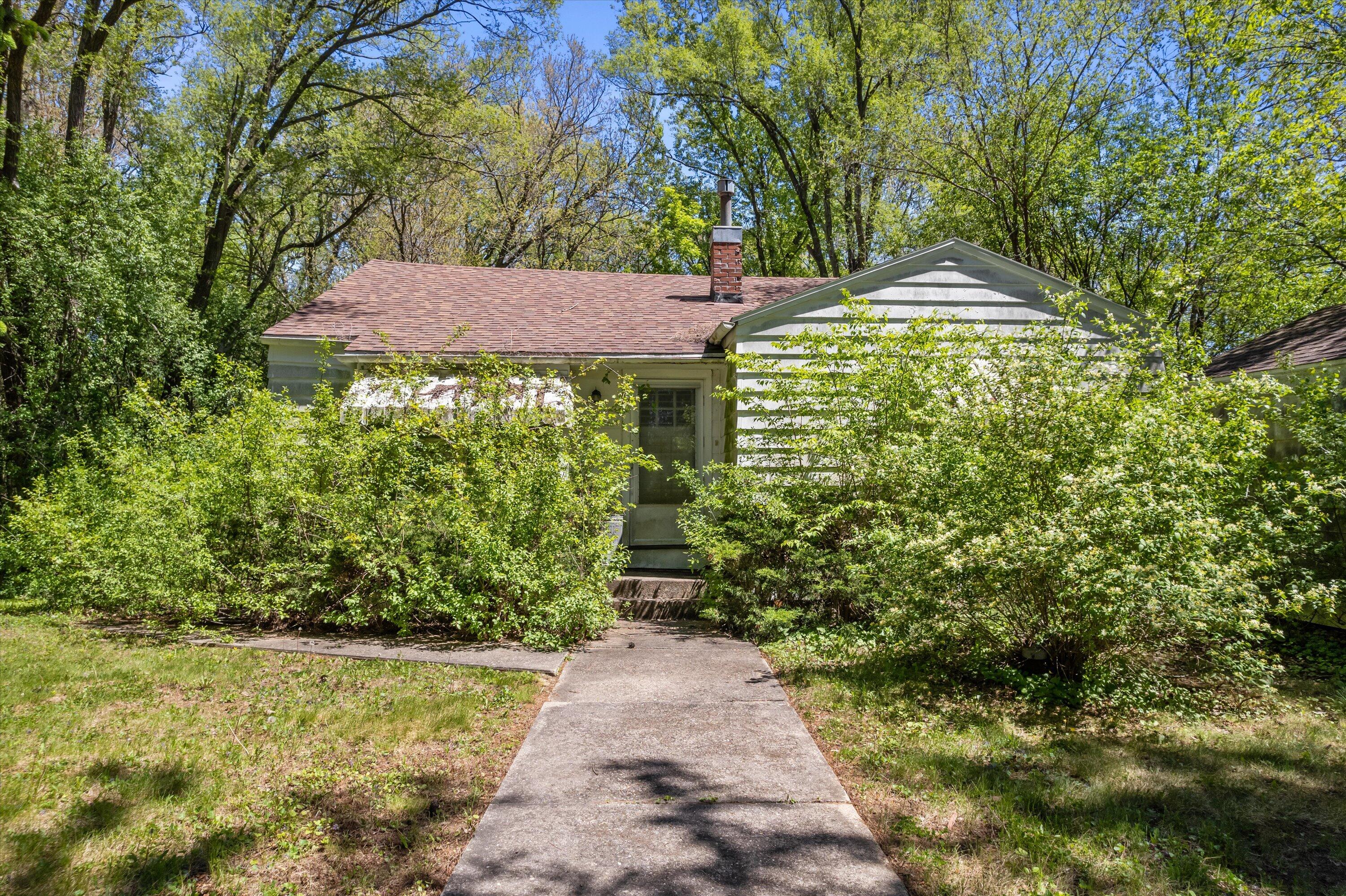 N2404 Loverture Dr — photo