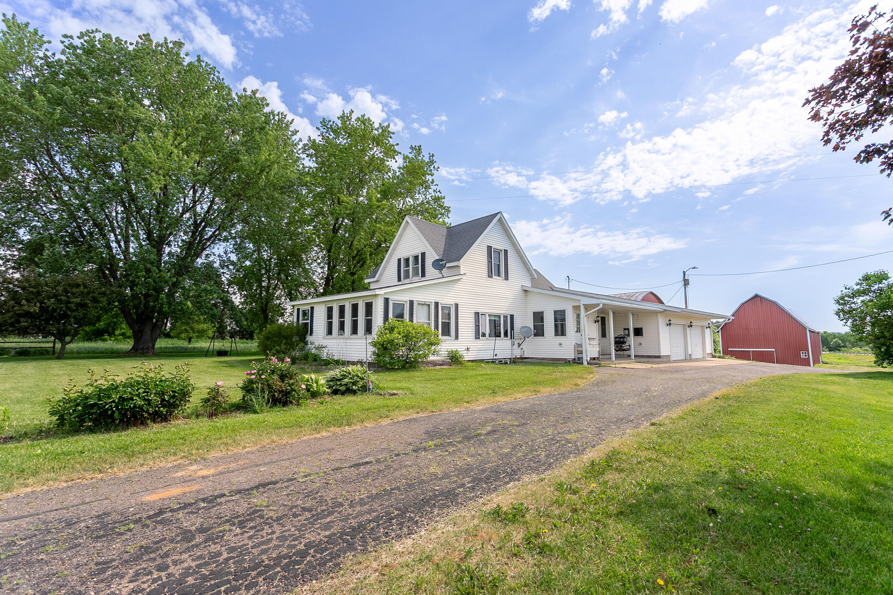 N14386 Town Line Rd, Cleveland, WI 54741 — photo 3