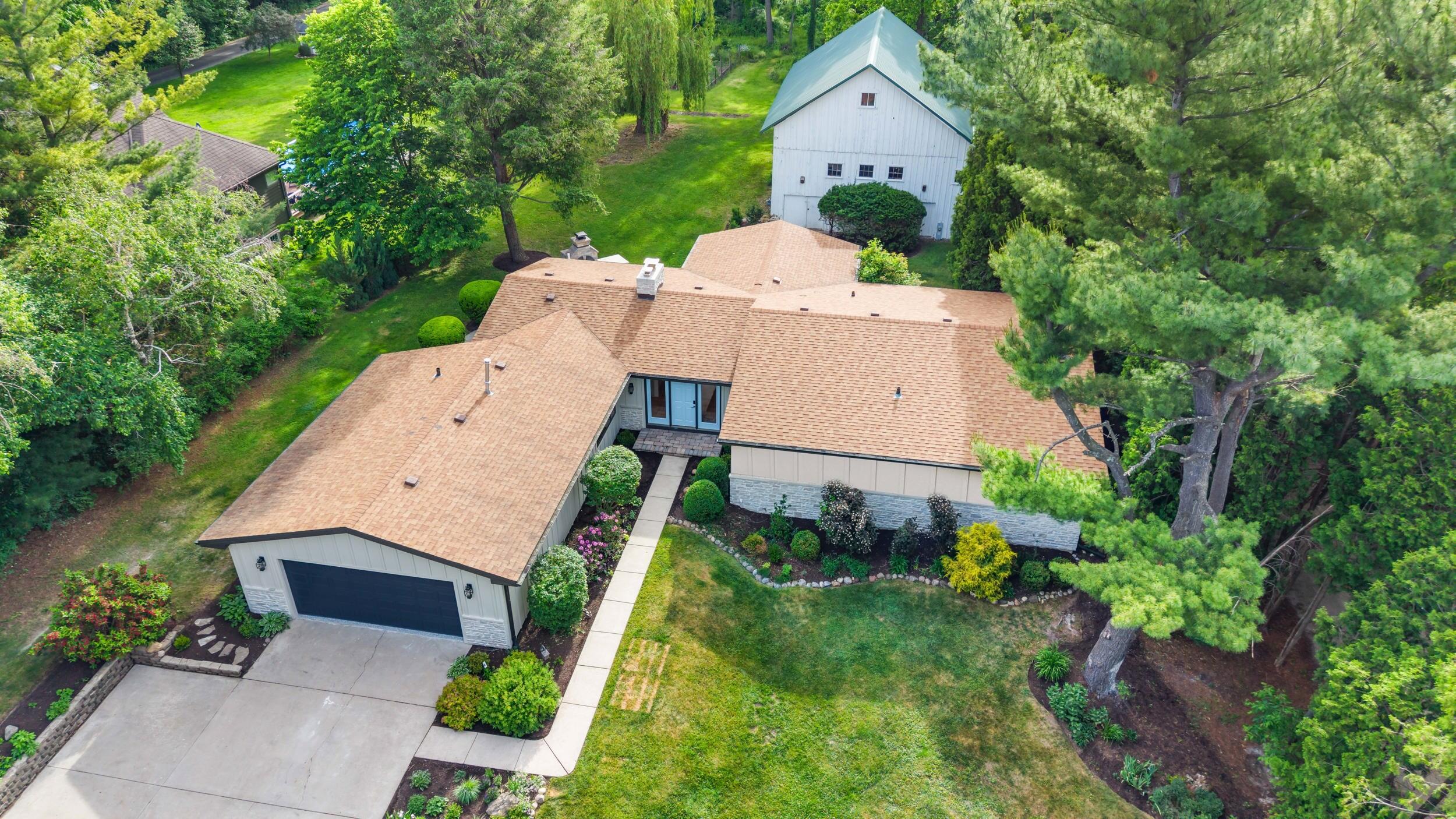 986 Indian Hills Rd — photo