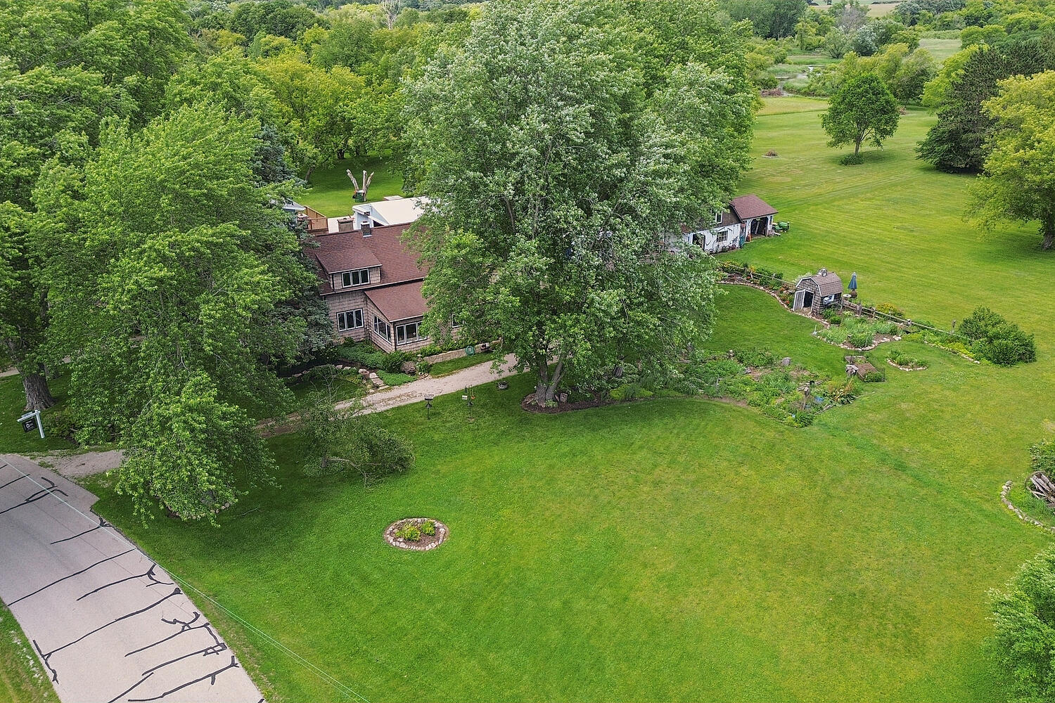 9461 River Rd, Pleasant Prairie, WI 53158 — photo 3
