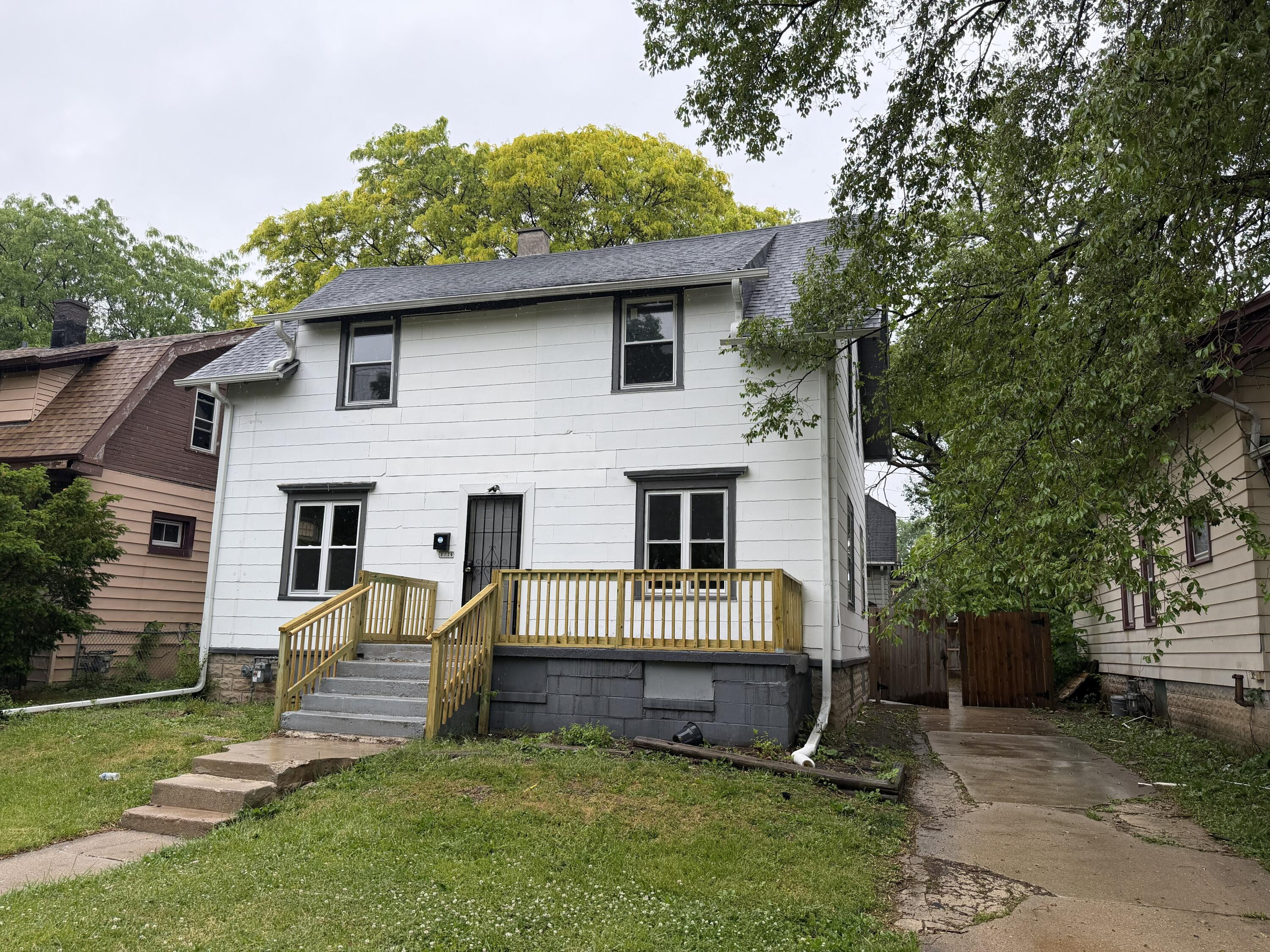3726 W Fairmount Ave — photo