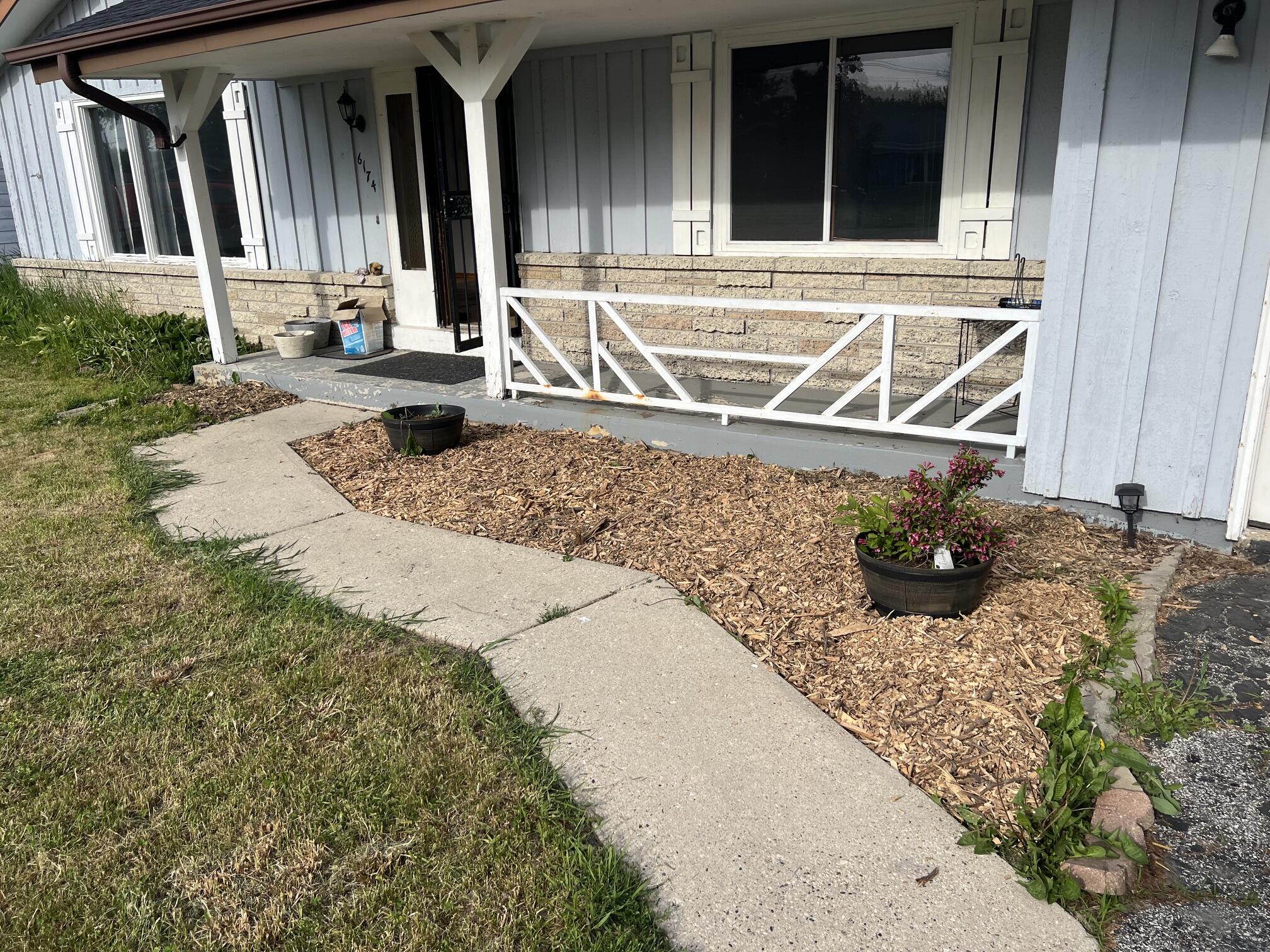 6174 S 38th St — photo