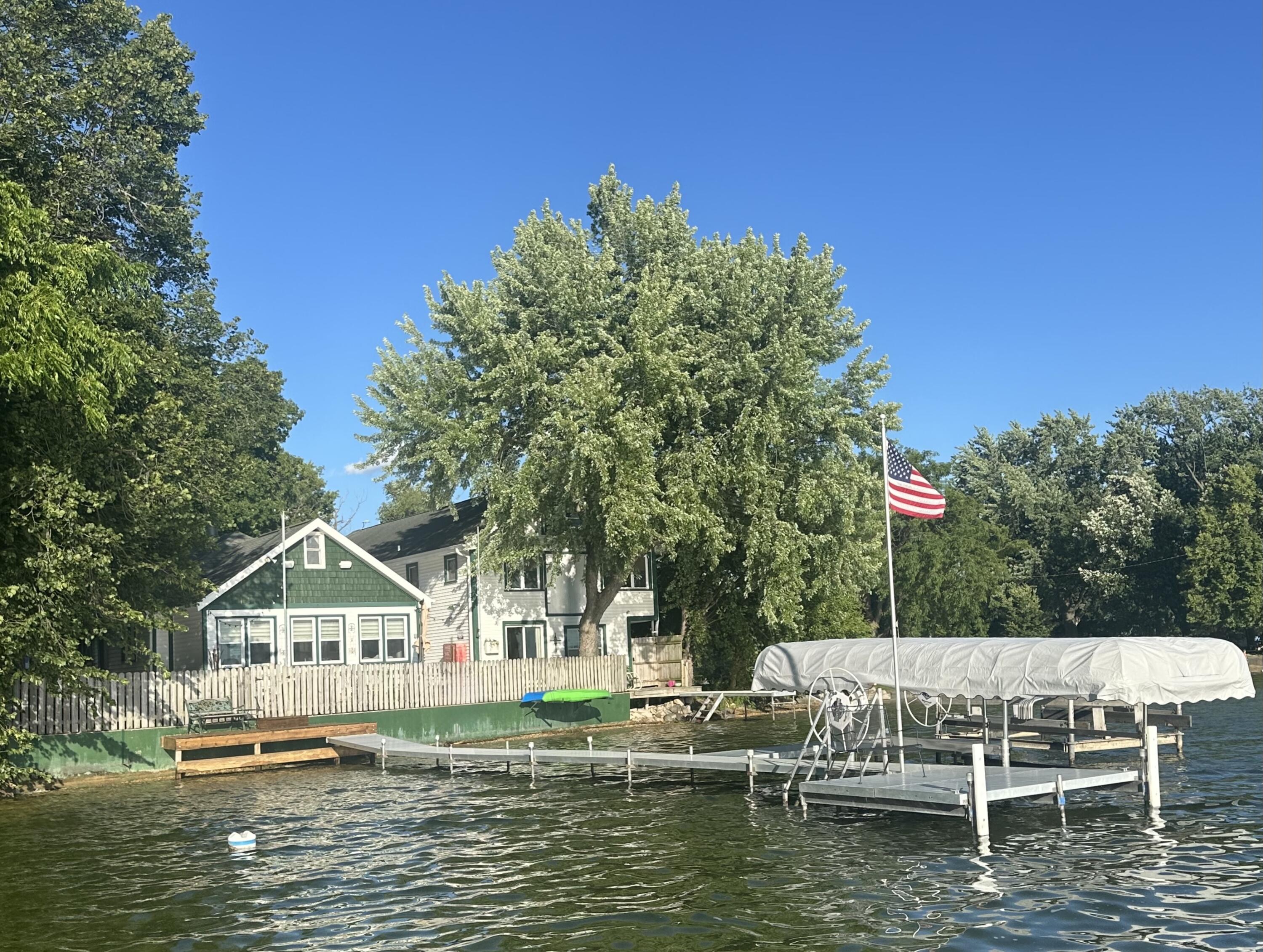 123 S Ferry Dr — photo