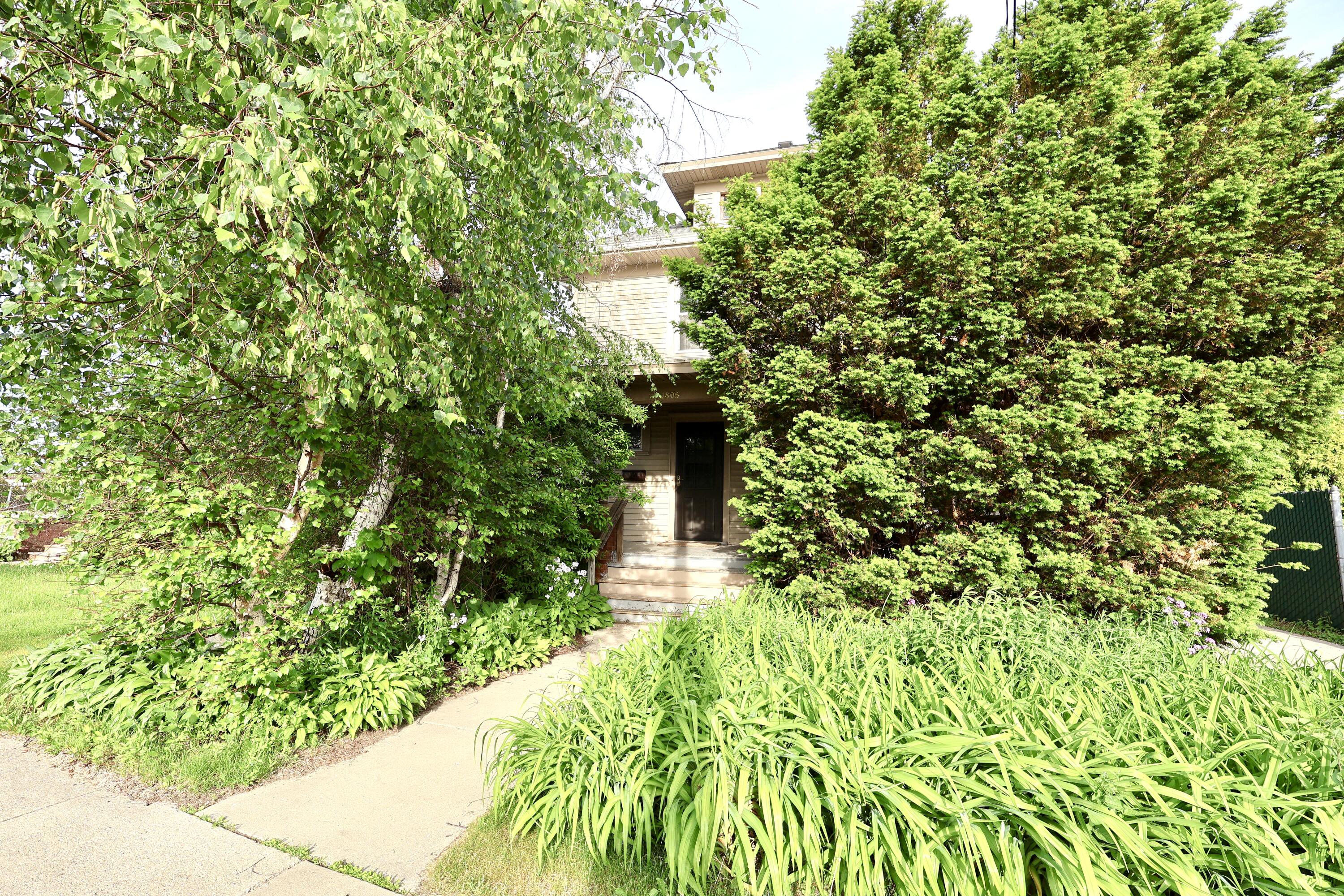 1805 Taylor Ave — photo