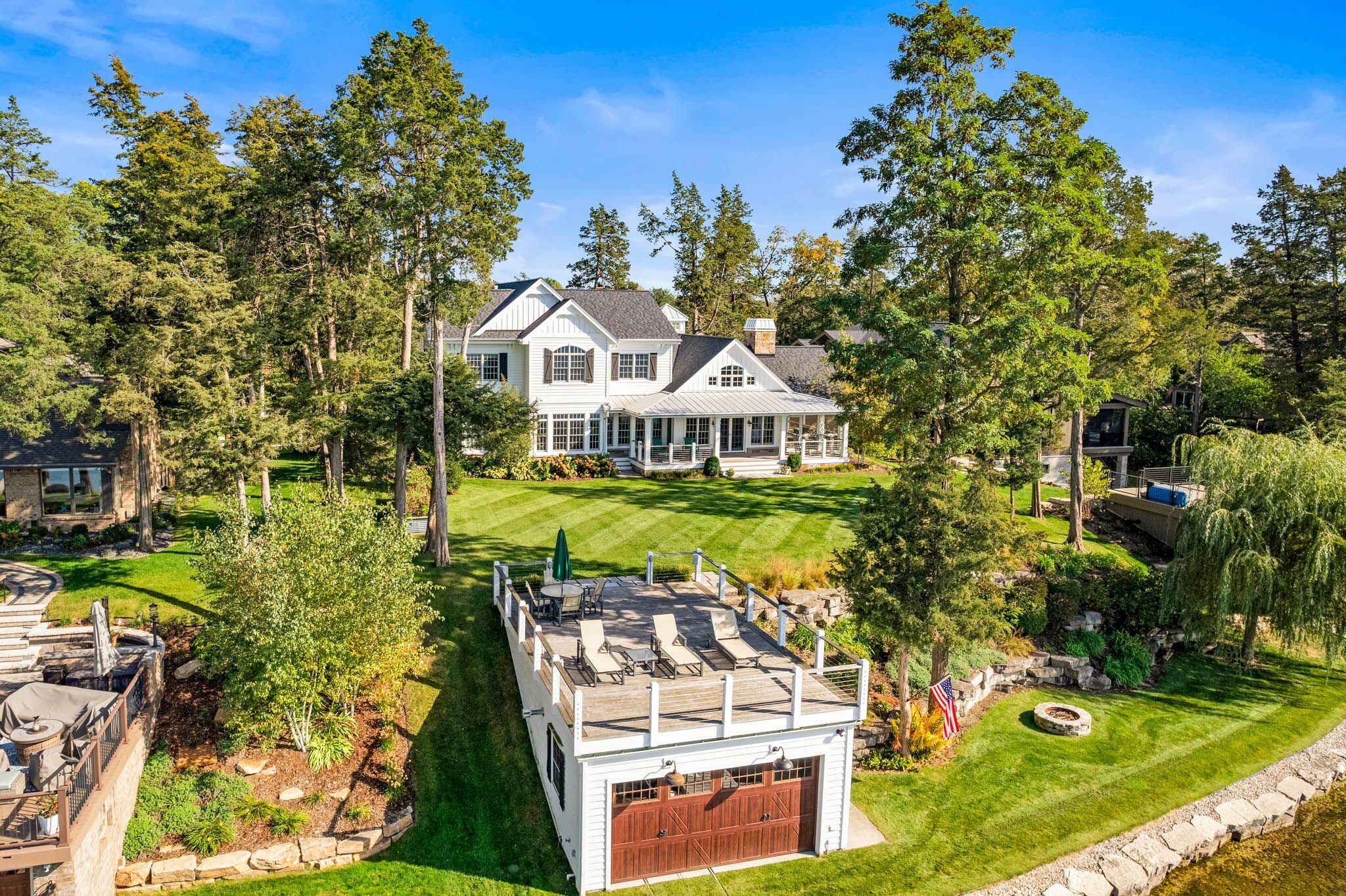 3005 N Silver Cedar Rd — photo