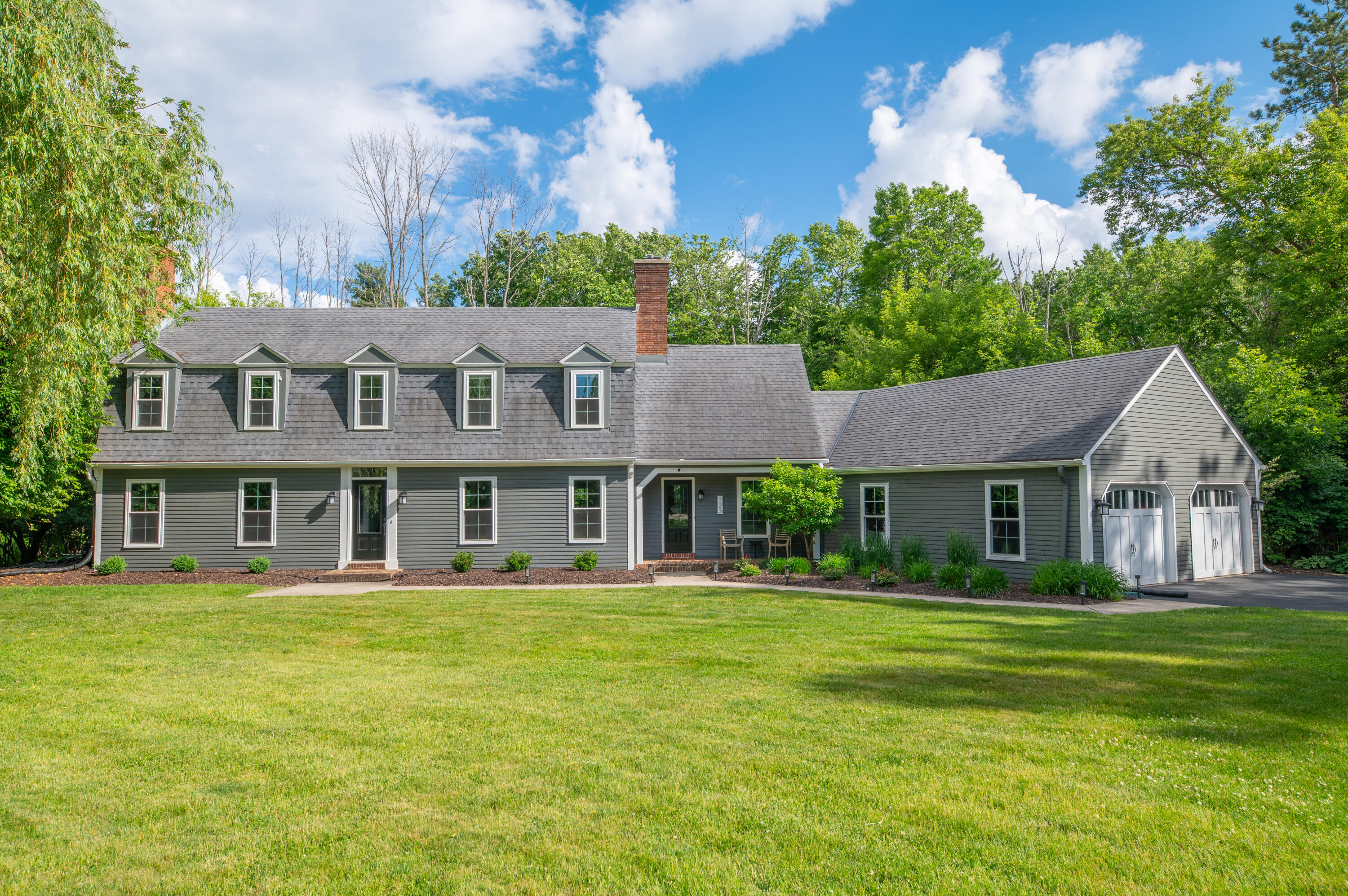 123 W Glenview Ct — photo