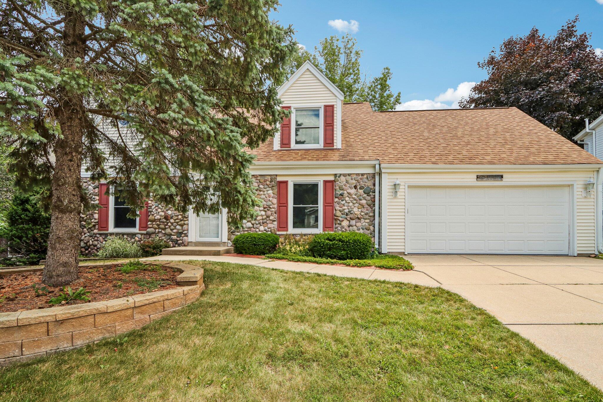1797 Cypress Dr — photo