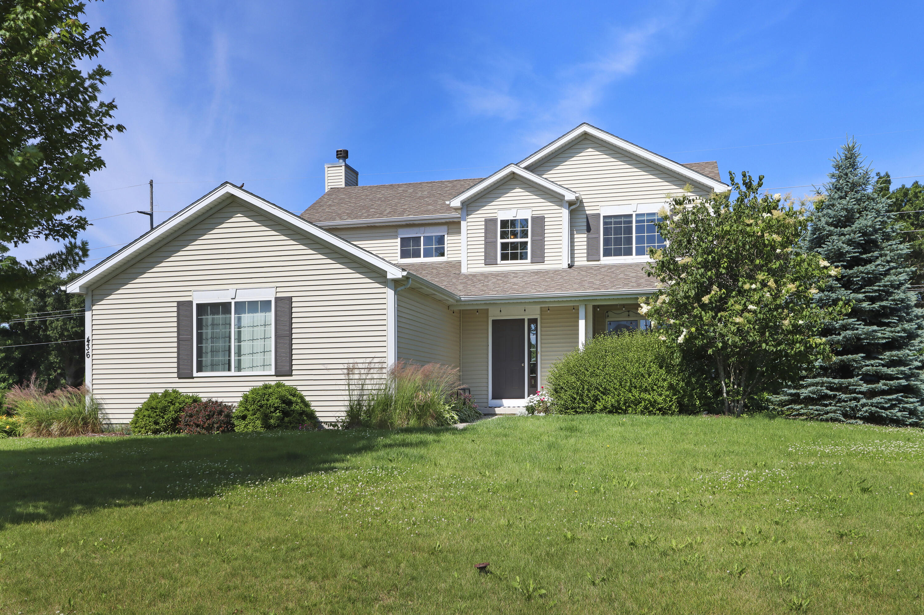 436 Ashley Dr — photo