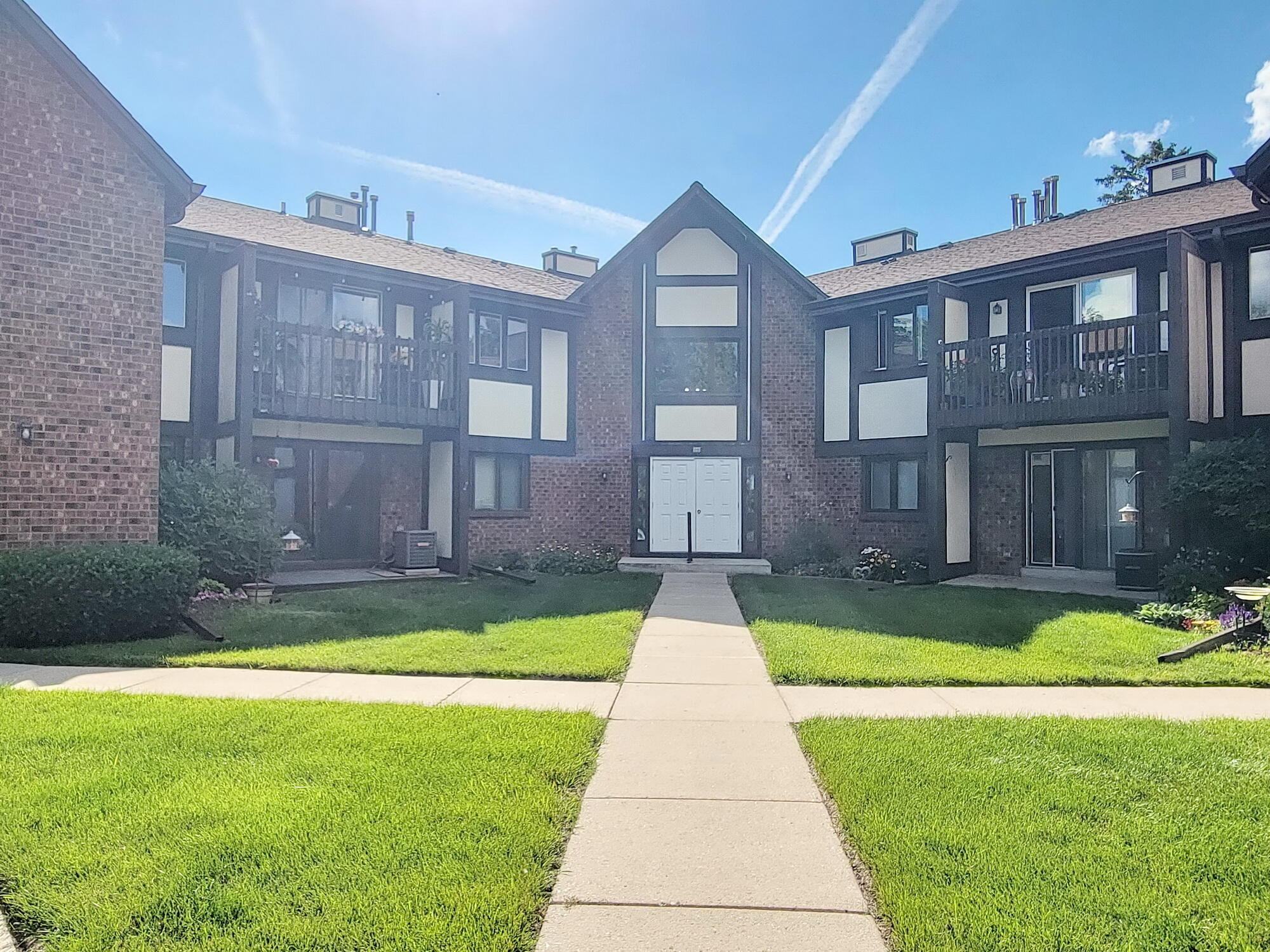 508 S Rochester St, C, Mukwonago, WI 53149