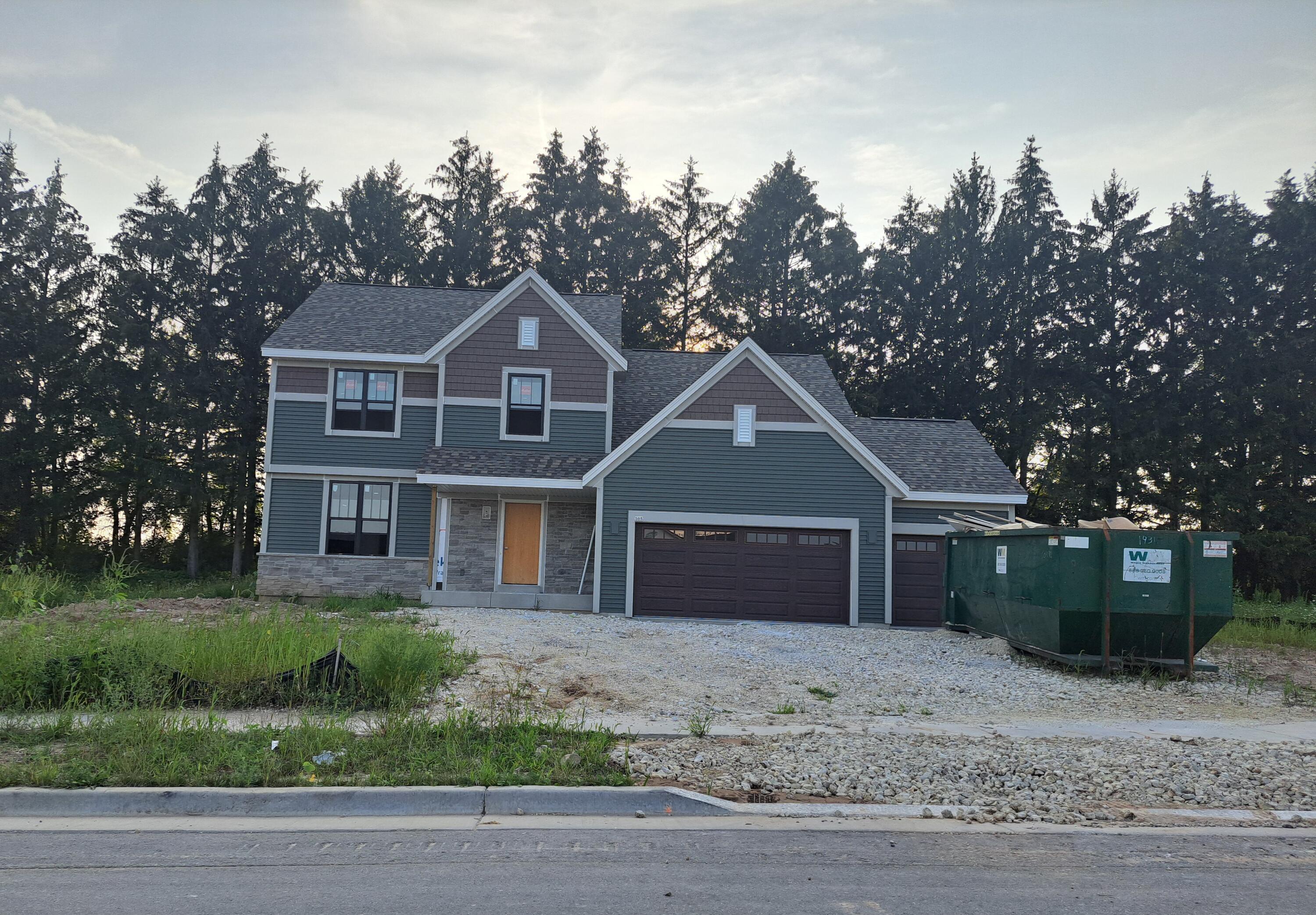 585 Hawks Ridge Rd — photo