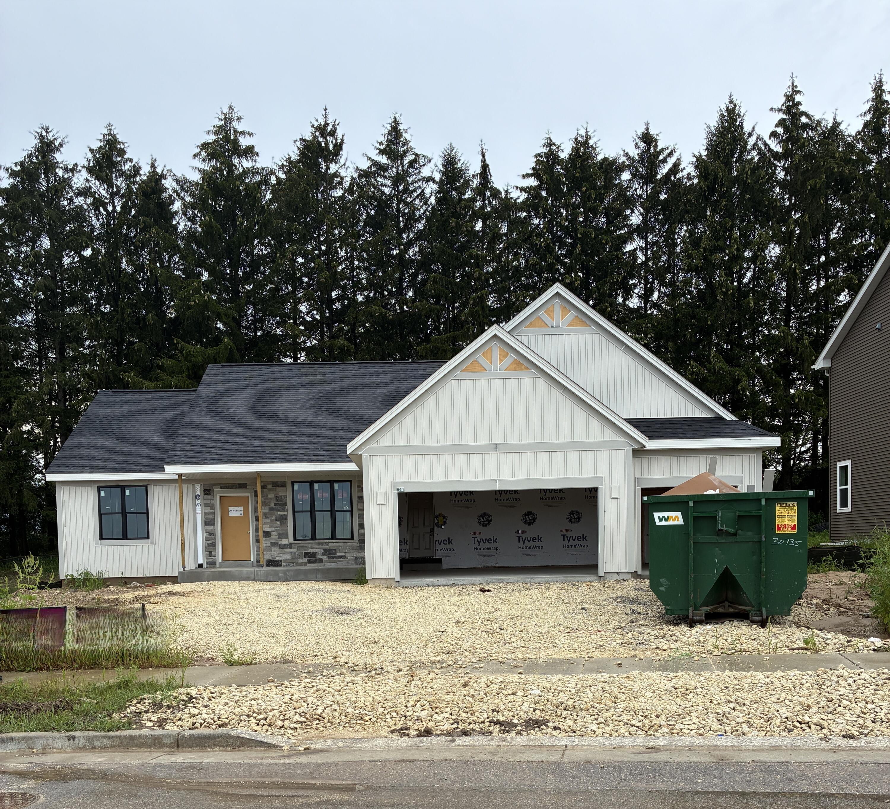 561 Hawks Ridge Rd — photo