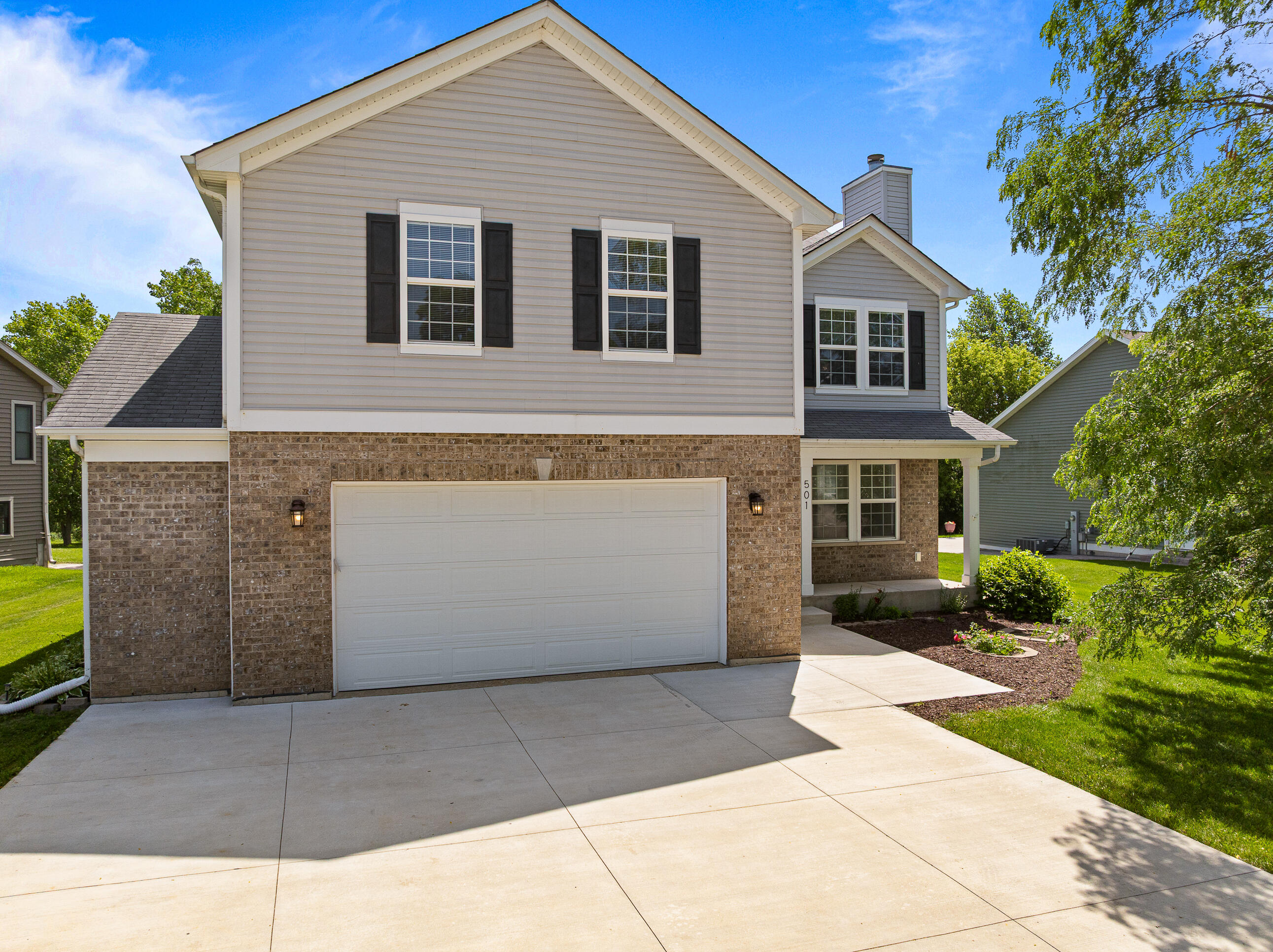 501 Manning Way — photo