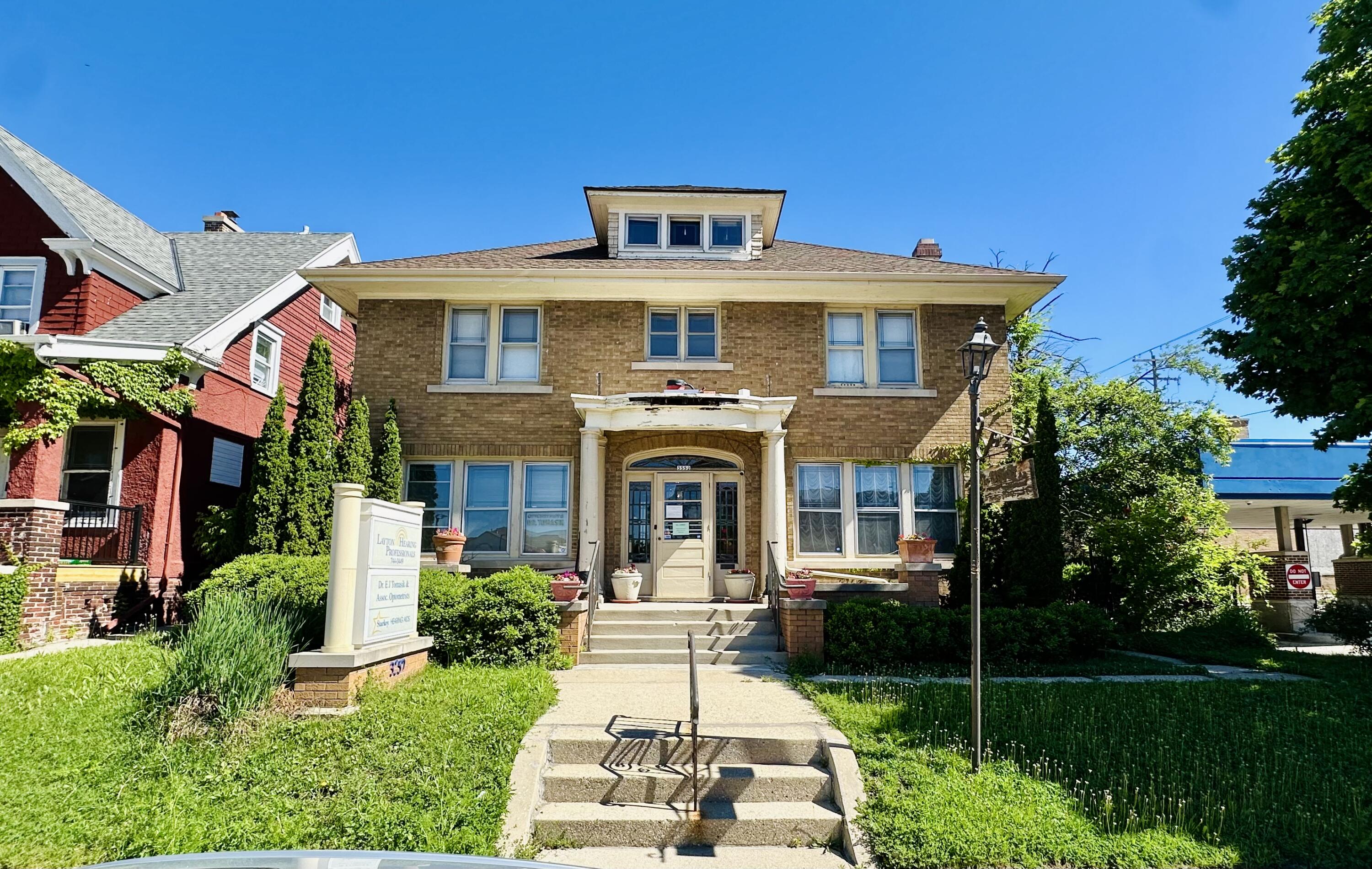 3552 E Layton Ave — photo