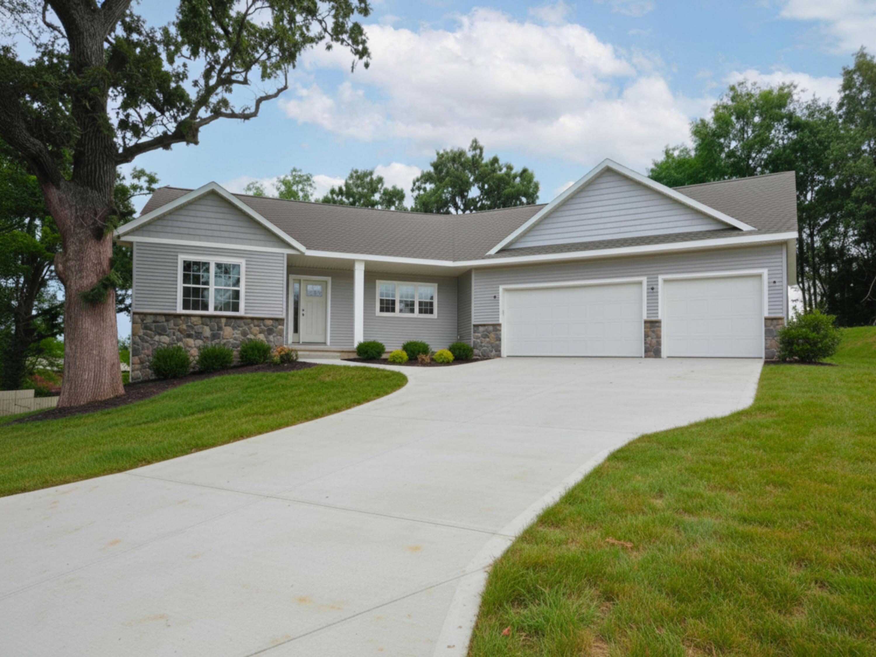 1256 Black River Ct — photo