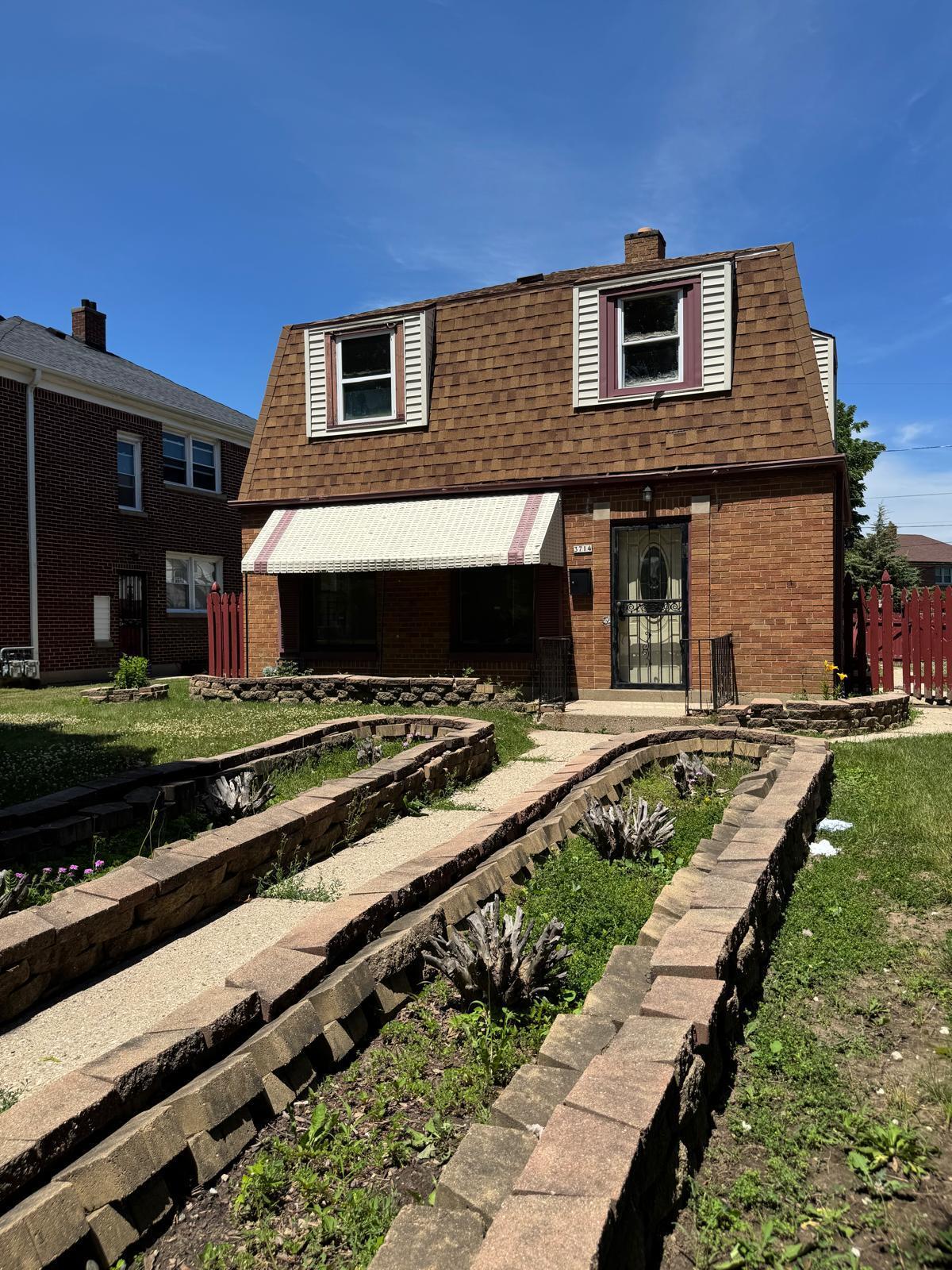3714 W Capitol Dr — photo