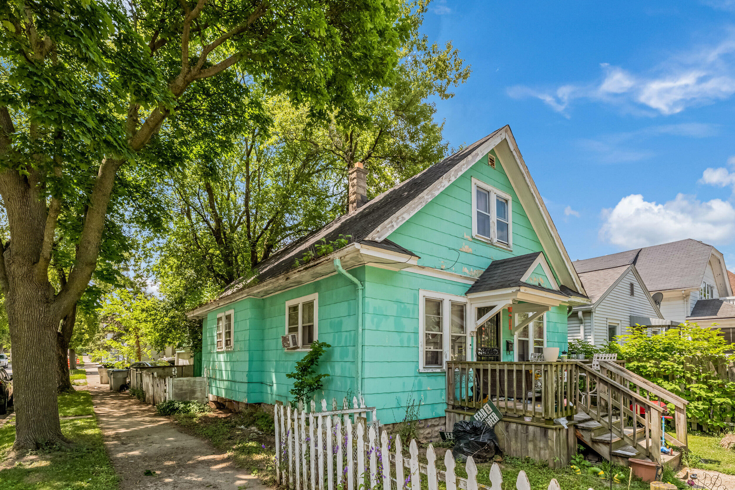 4201 W Sieben Pl — photo