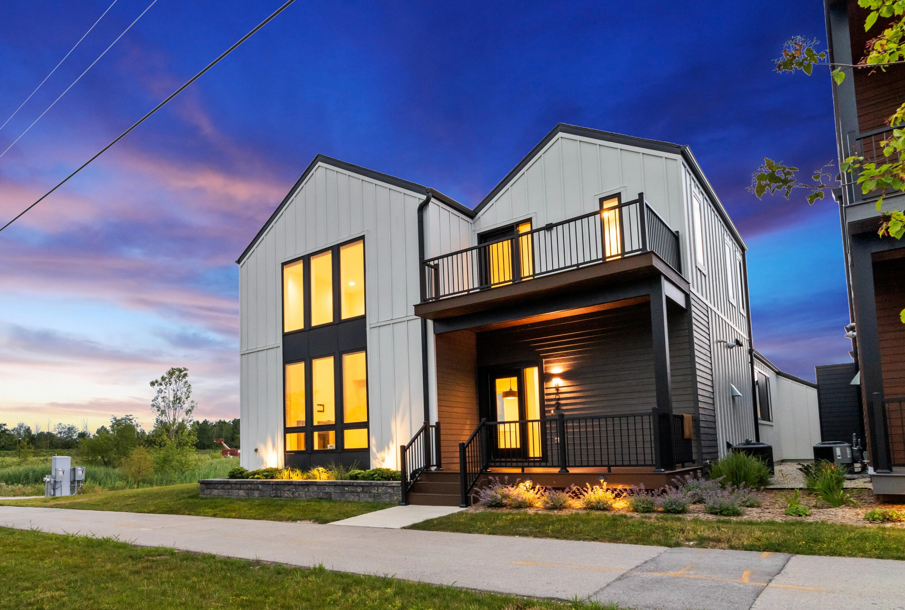 4192 E Lake Vista Blvd — photo