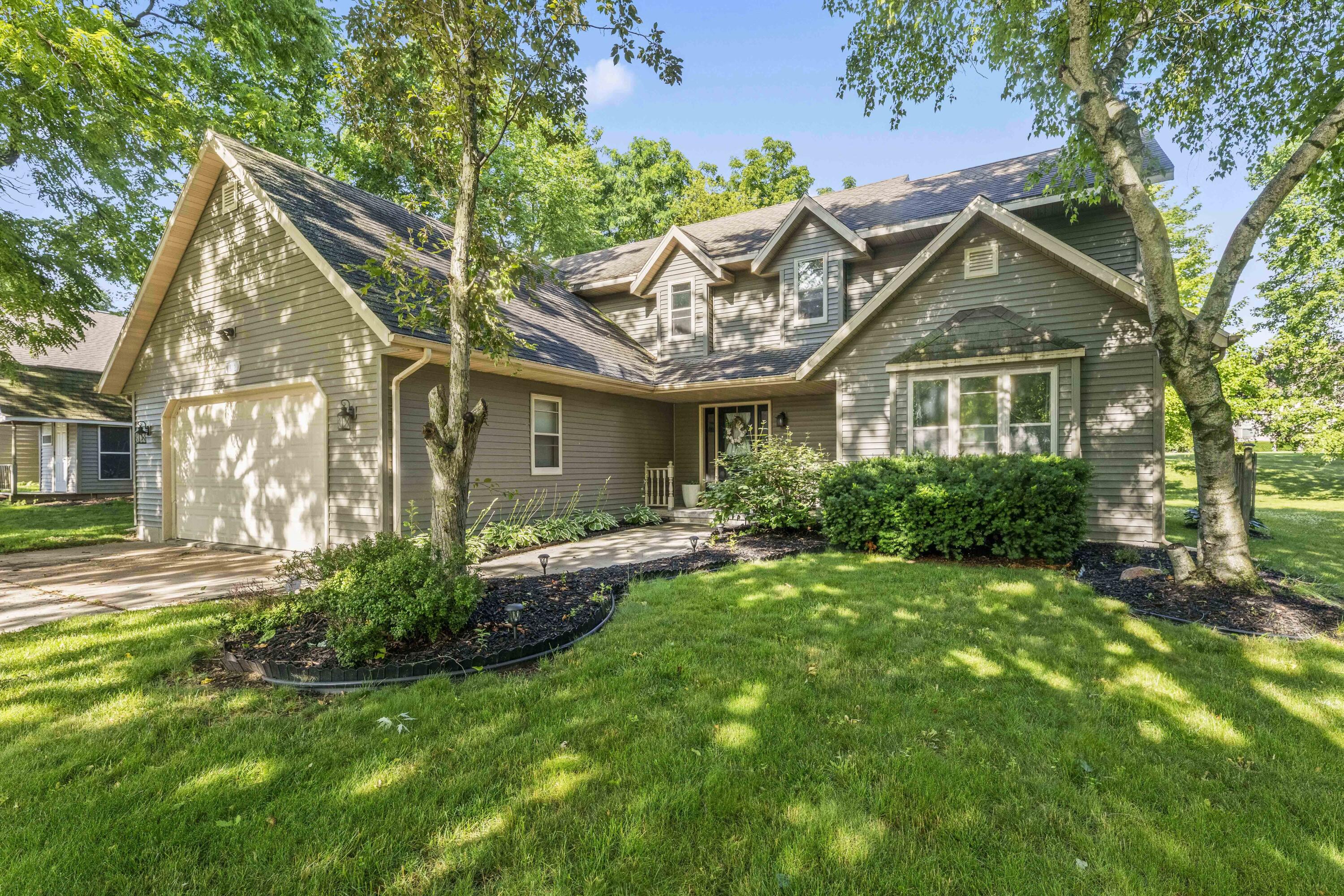 612 Sweetbriar Ln — photo