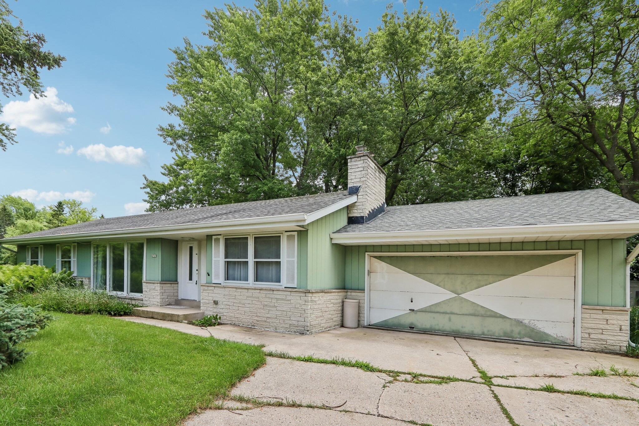 4765 W Willow Rd — photo