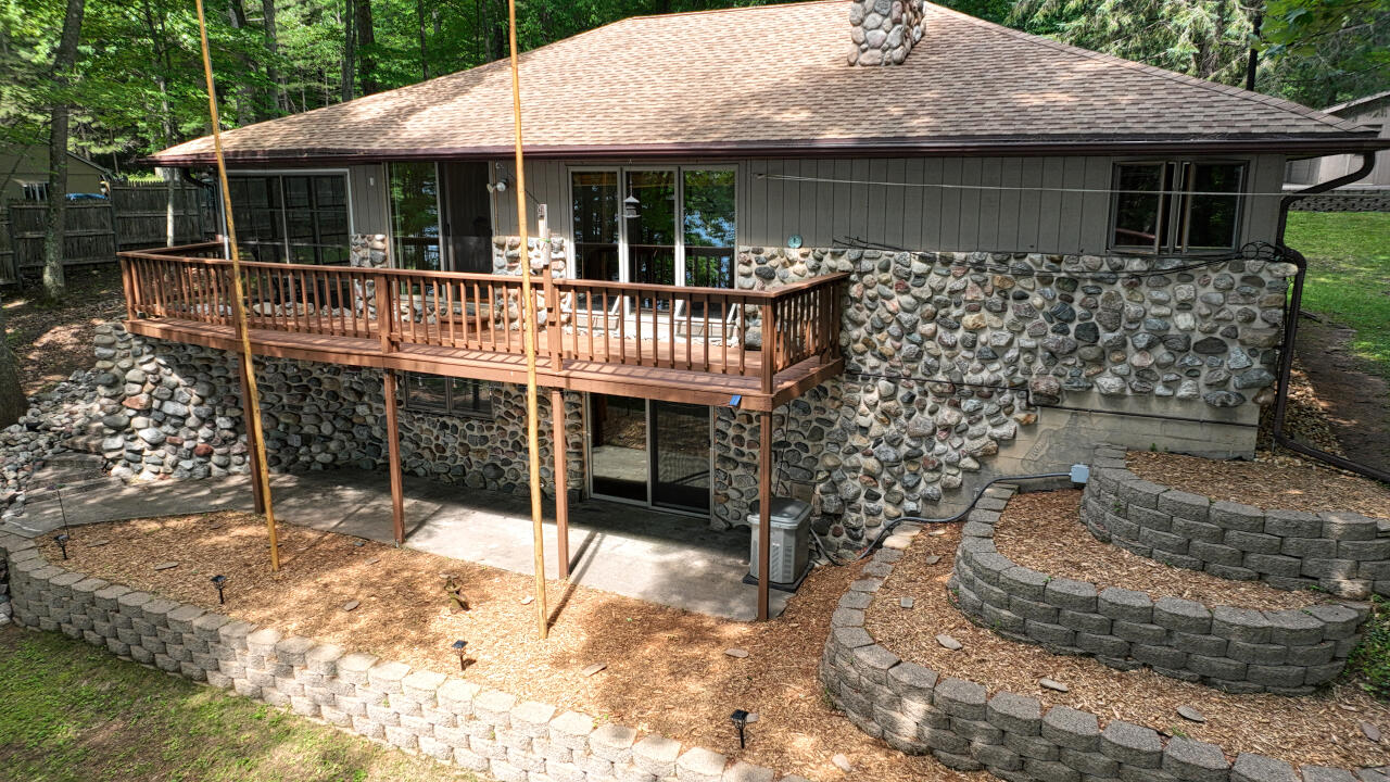 10203 Lower Kaubashine Rd — photo