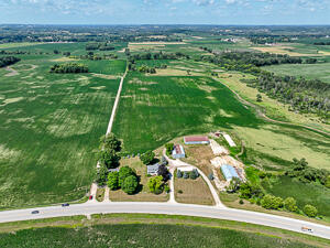 W184 County Road Cw - — photo
