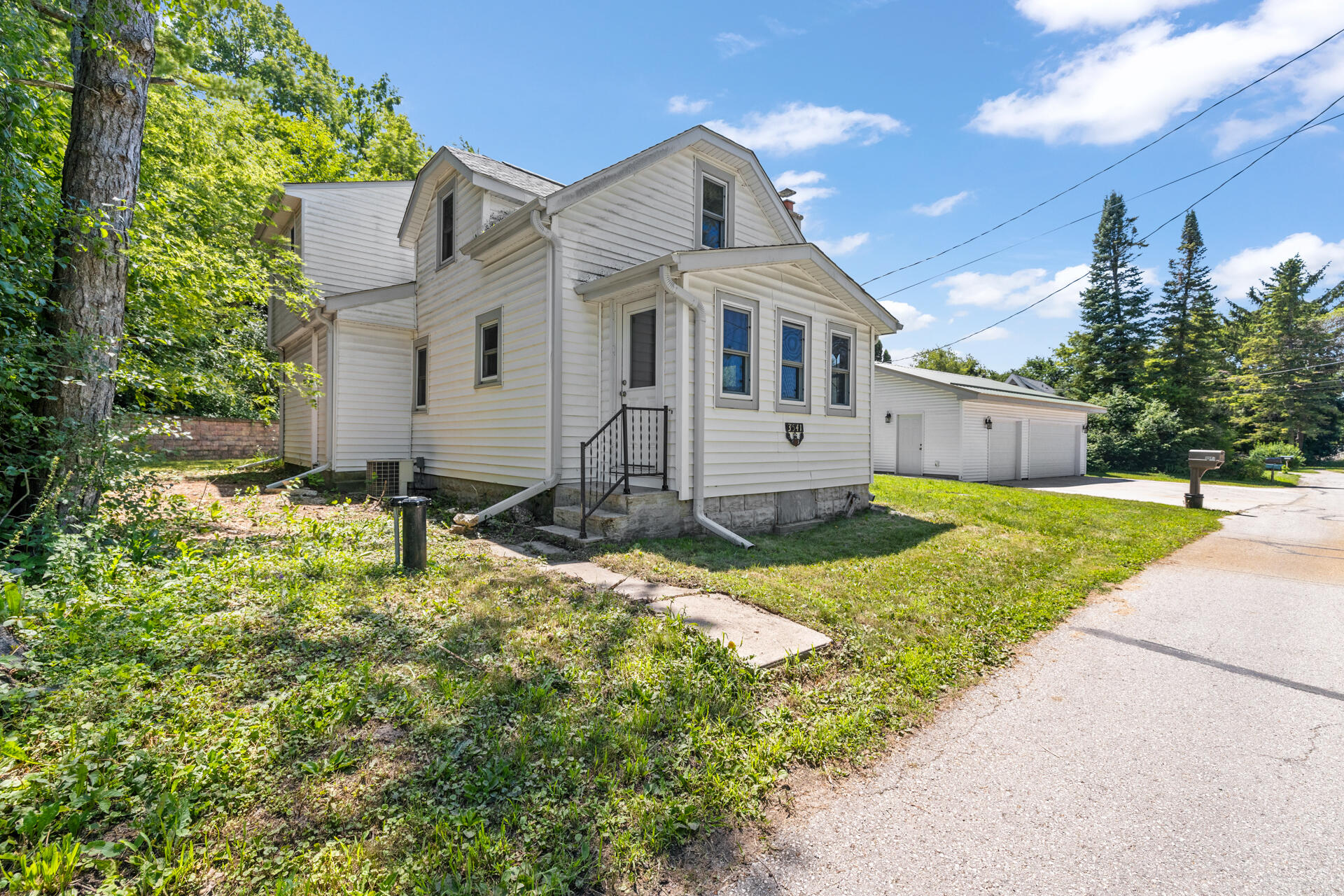 3541 Circle Dr — photo