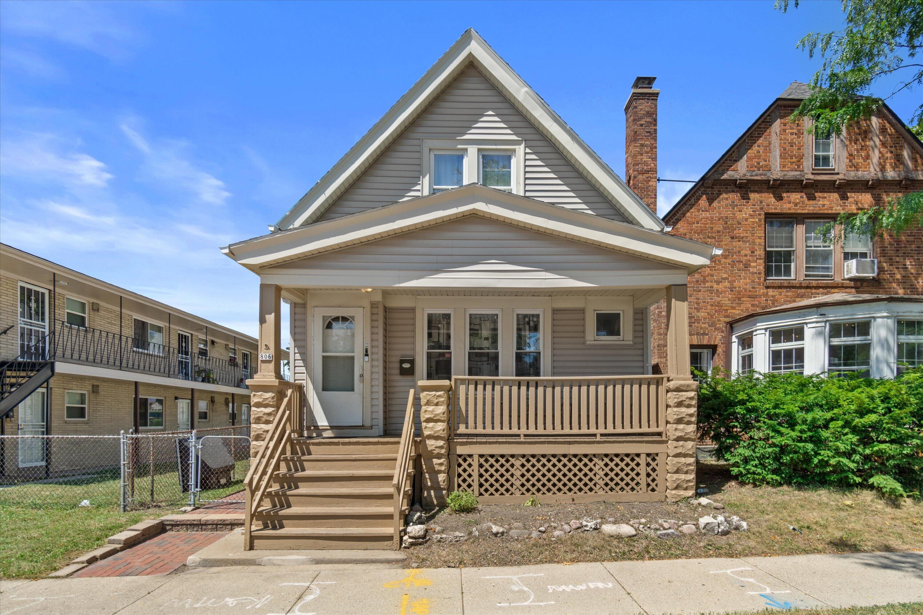806 W Lapham Blvd — photo