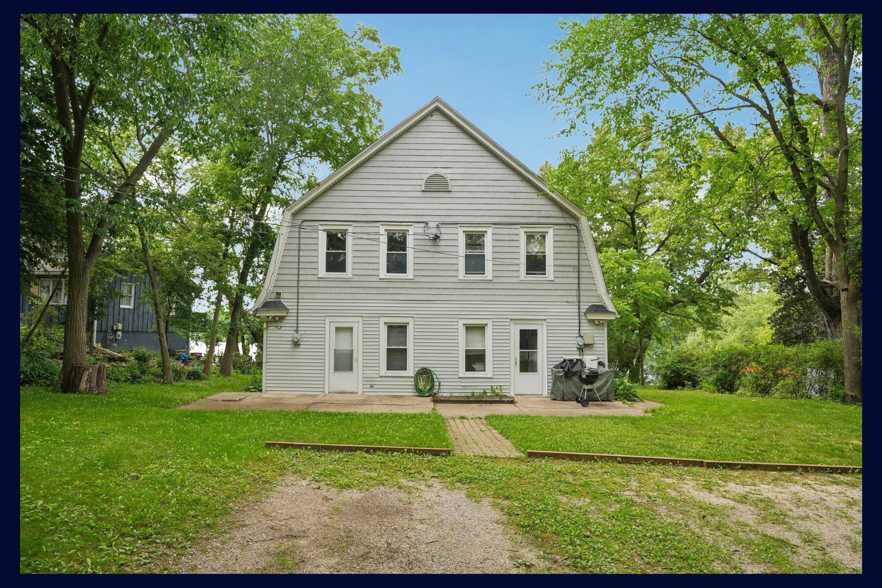 115 E Lake Ln — photo