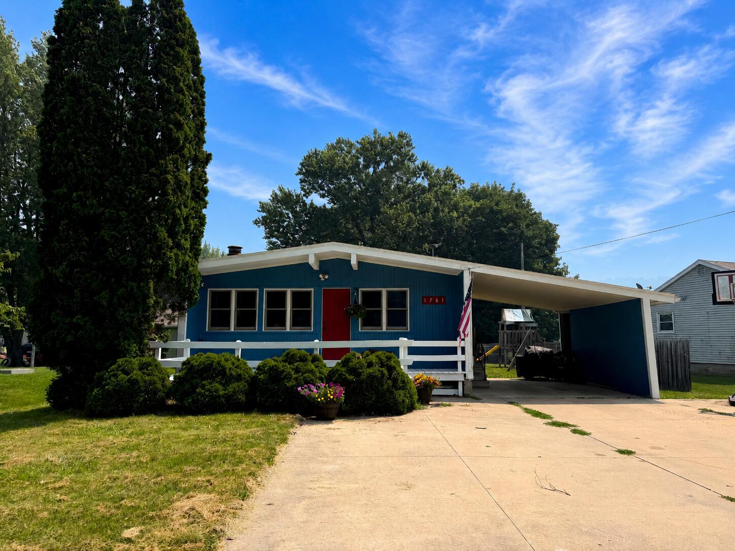 1761 Allison Park Dr — photo