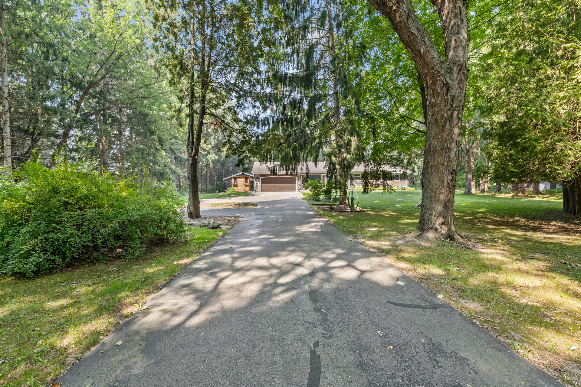 6775 Glacier Dr — photo