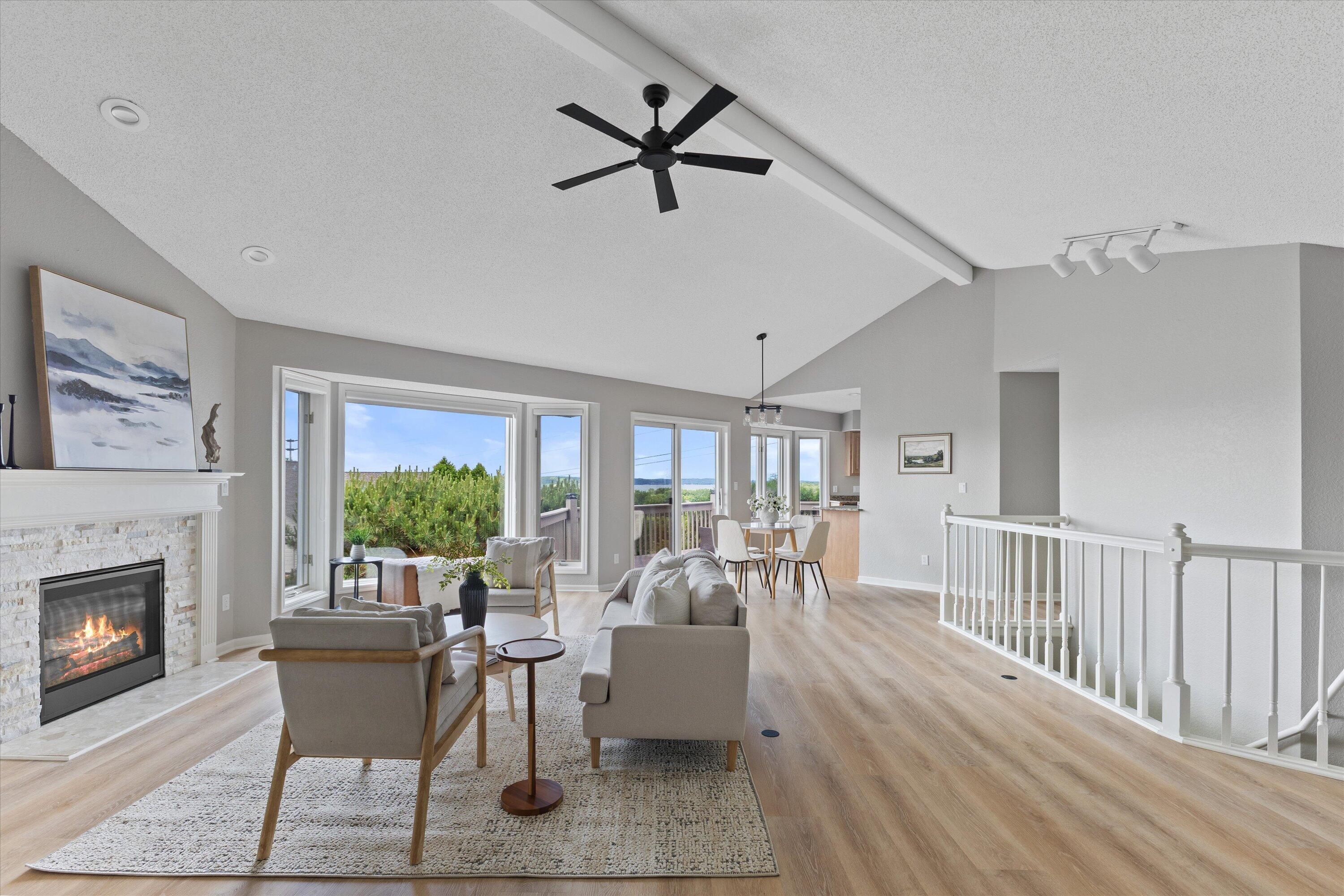 N14W30046 High Ridge Rd, Delafield, WI 53072 — photo 3