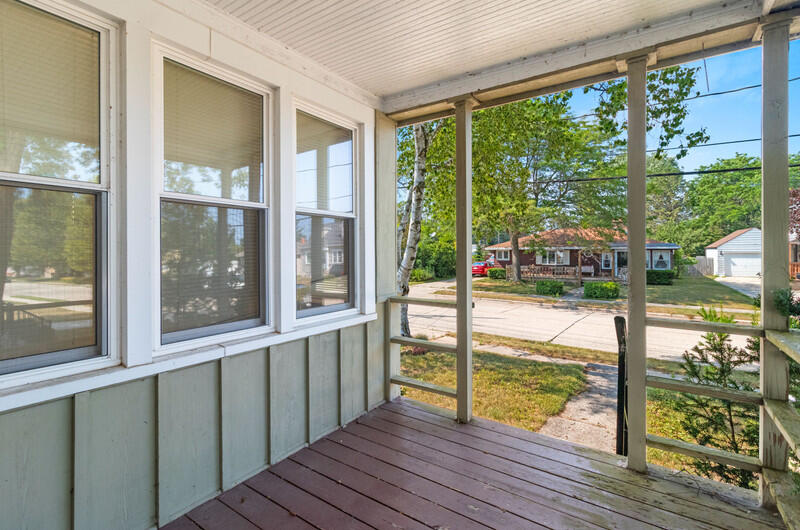 2515 16th St, Two Rivers, WI 54241 — photo 2