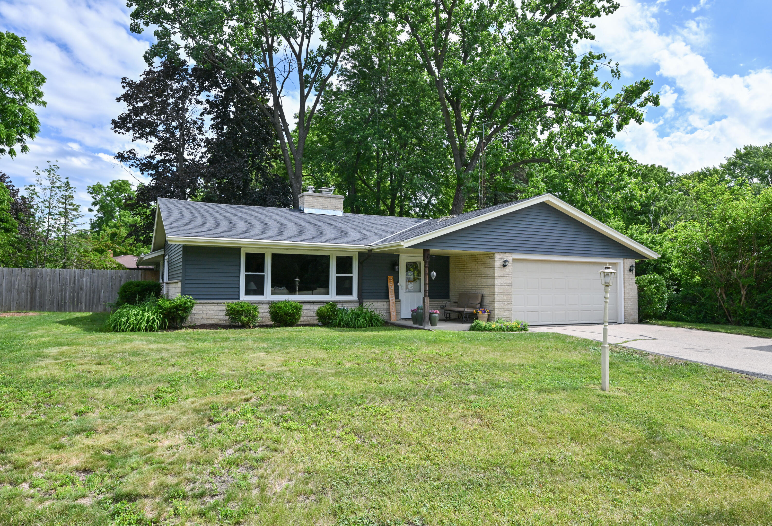 4520 Garden Dr — photo