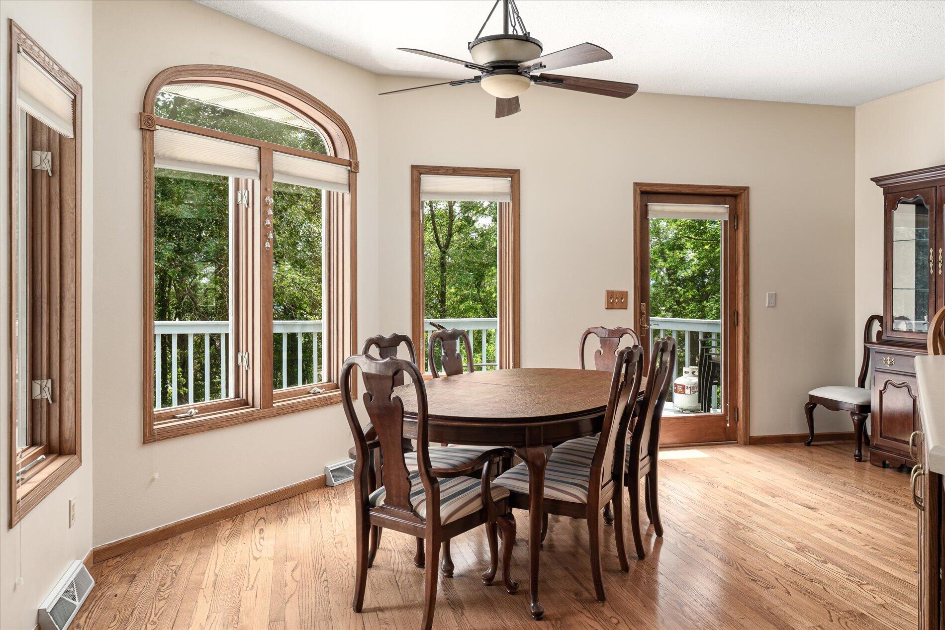 508 Curt Rd, Holmen, WI 54636 — photo 3