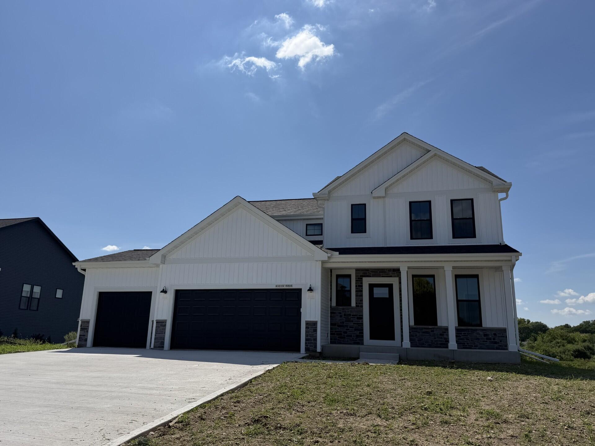 N101W16895 Tanglewood Dr — photo