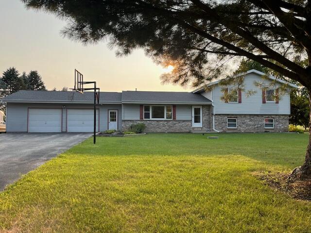 3967 Ernst Dr — photo