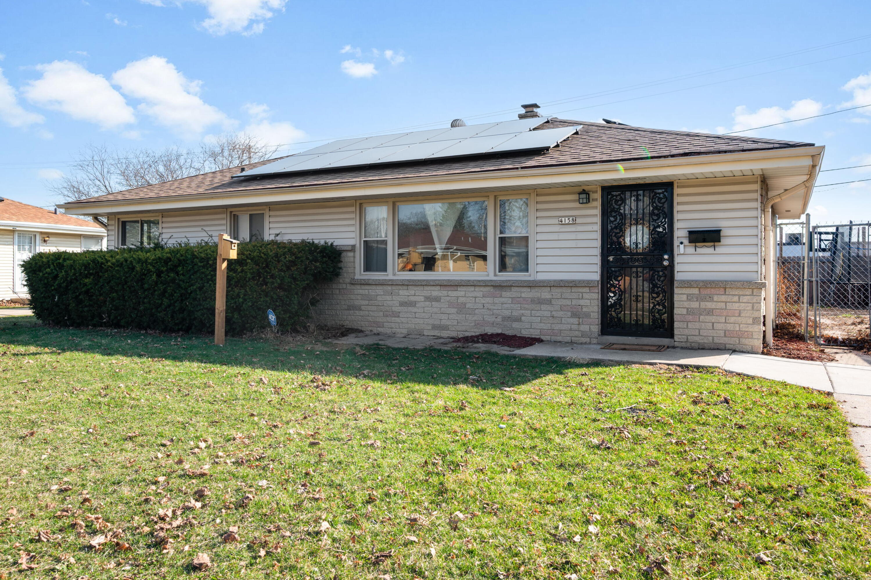 4158 N 77th St, Milwaukee, WI 53222