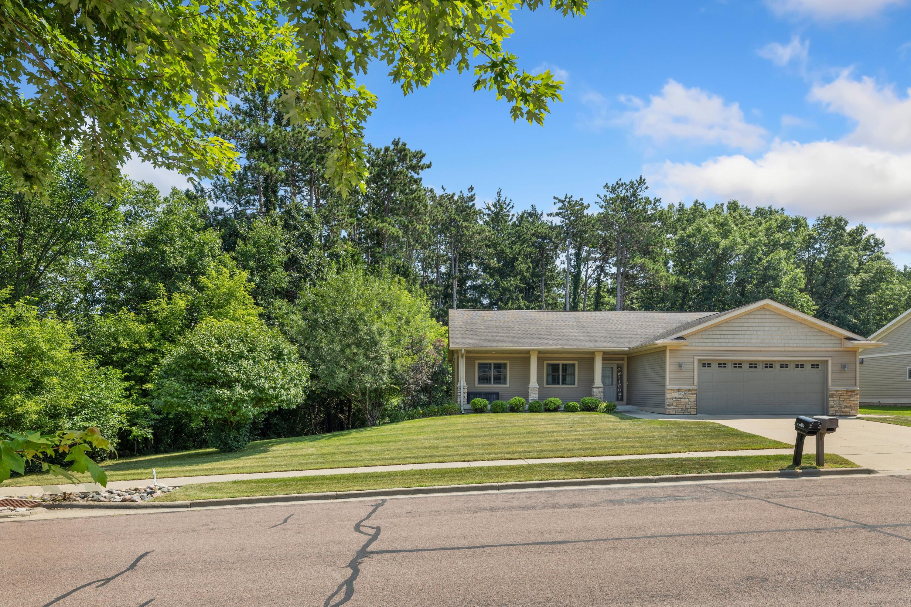 4086 Pineview St, Onalaska, WI 54650 — photo 3