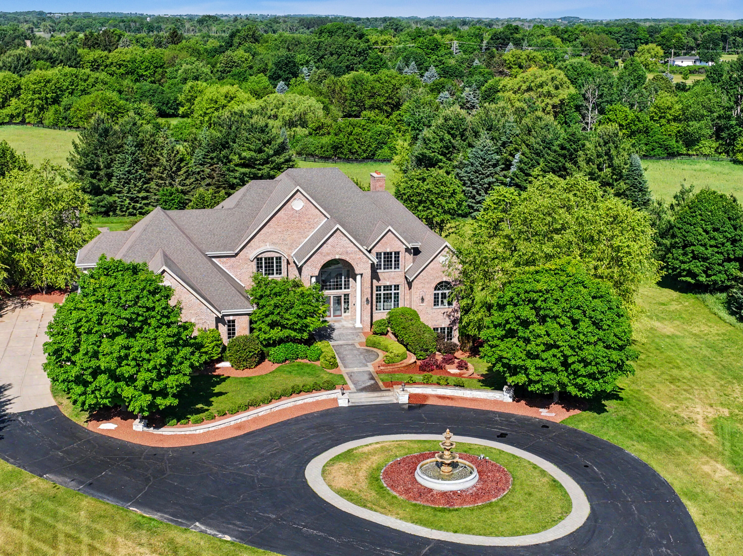 3277 N Canterbury Ln — photo
