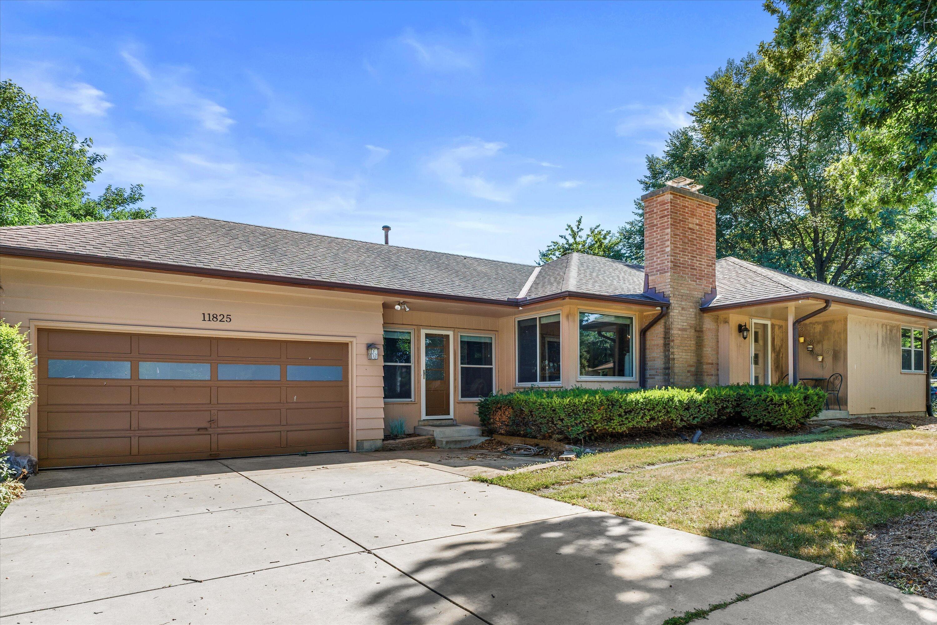 11825 W Elmhurst Pkwy — photo