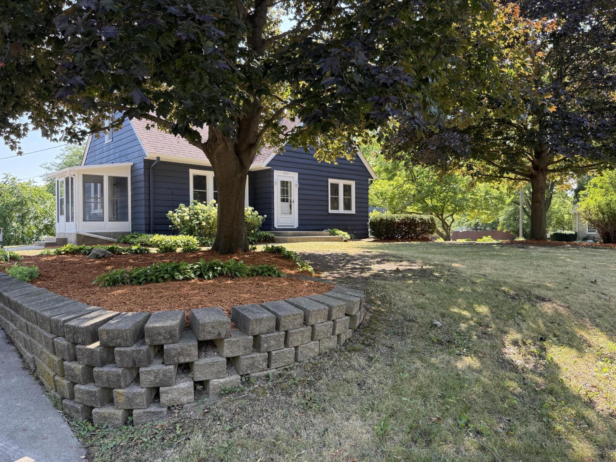 10431 W Courtland Ave — photo
