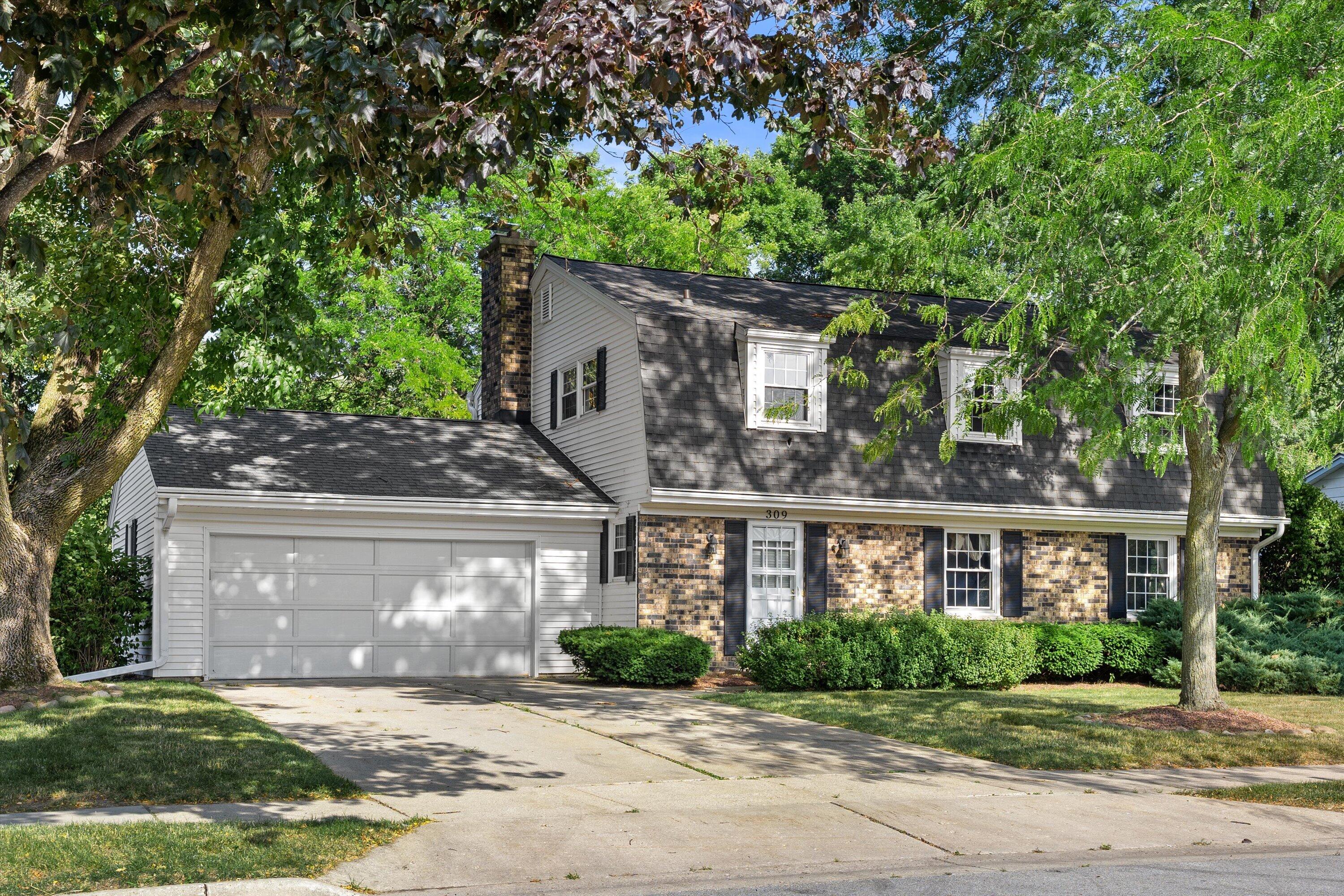 309 S University Dr — photo