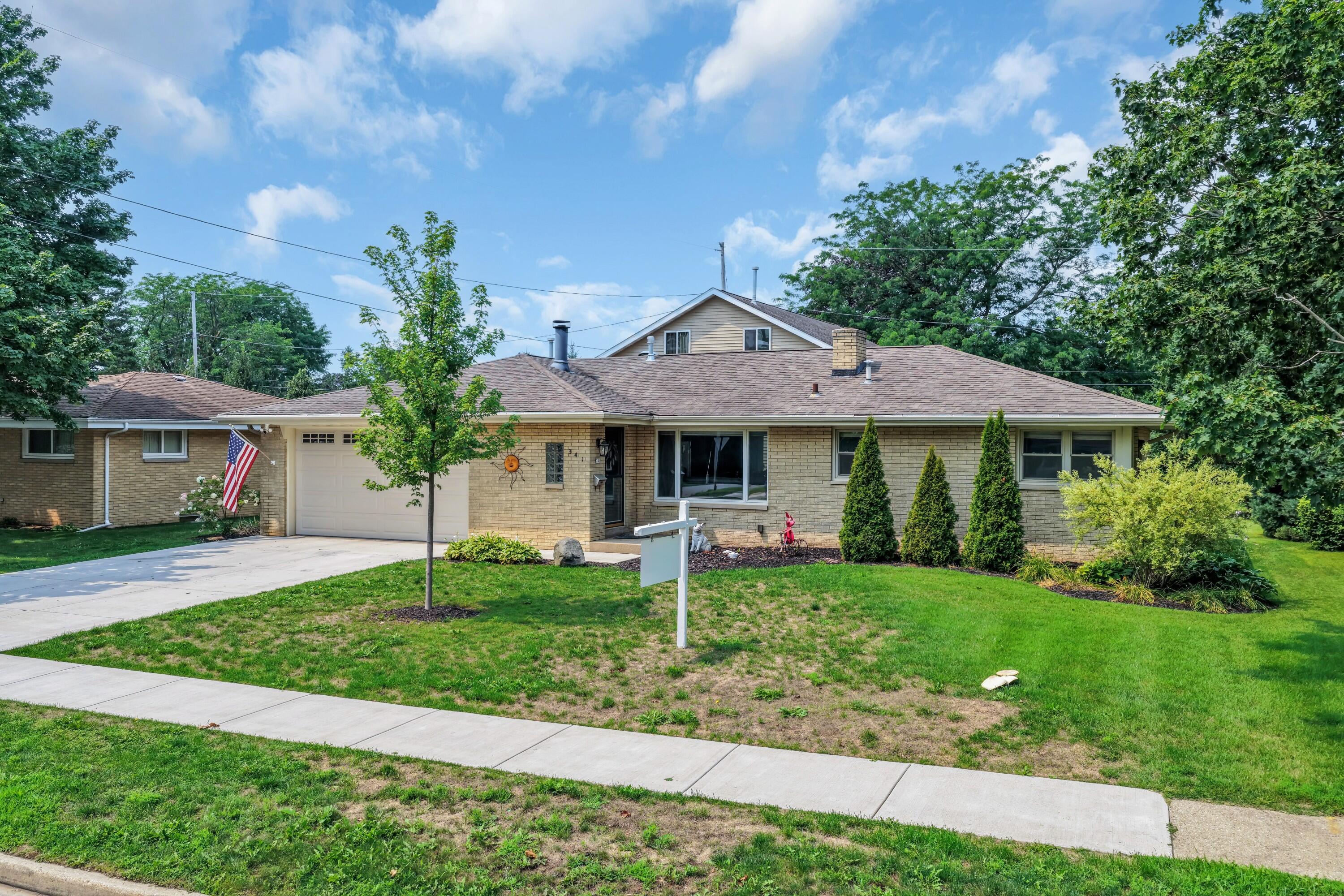 341 Dardis Dr — photo